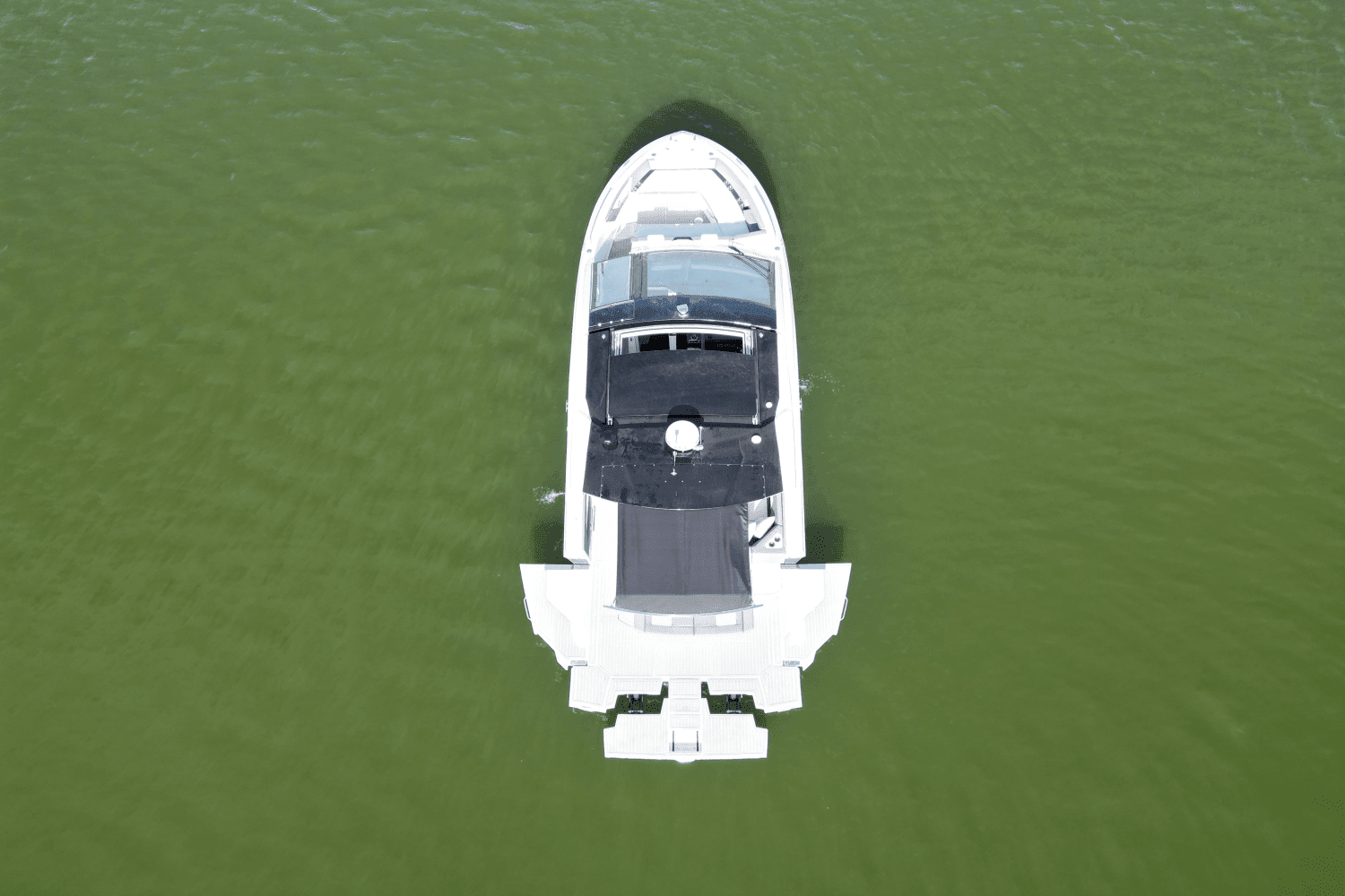 2025 Cruisers Yachts 42 GLS Image Thumbnail #11