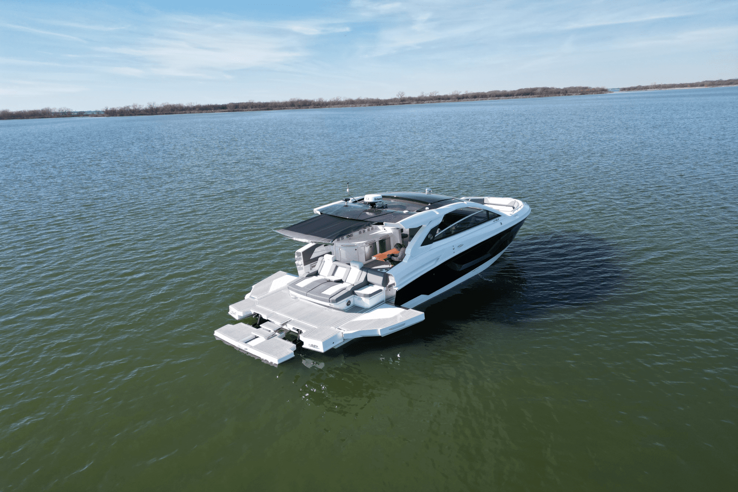 2025 Cruisers Yachts 42 GLS Image Thumbnail #5
