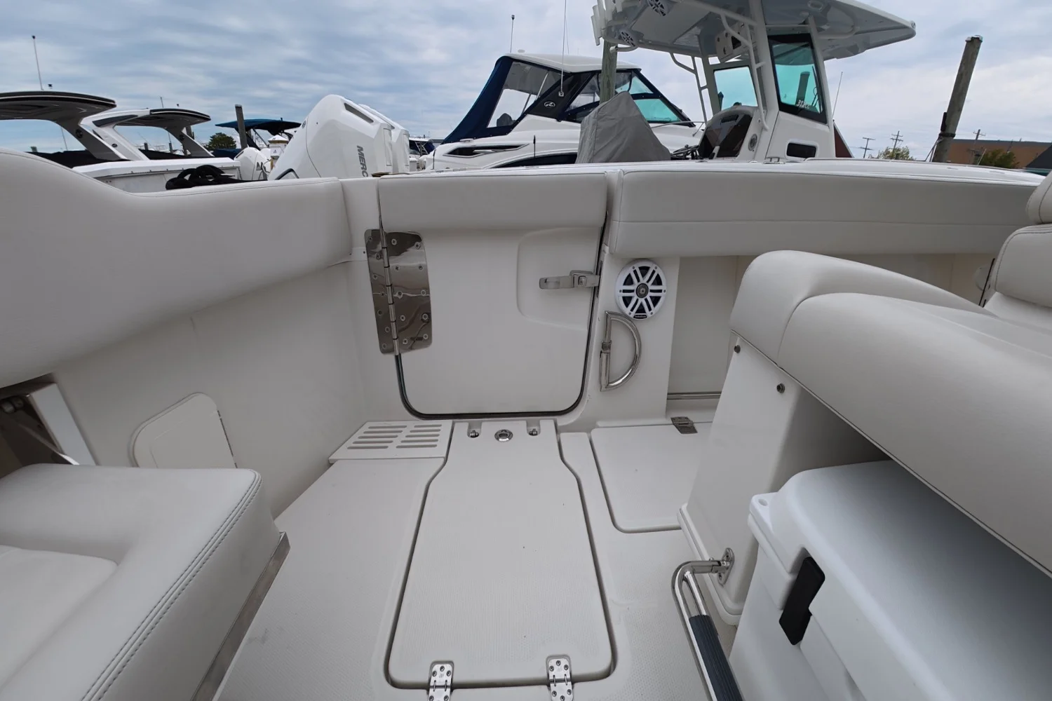 2025 Sailfish 360 CC Image Thumbnail #36