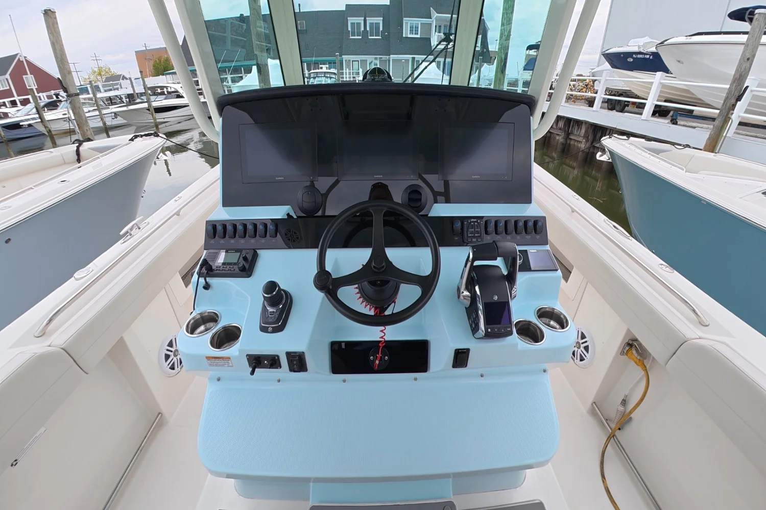 2025 Sailfish 360 CC Image Thumbnail #39
