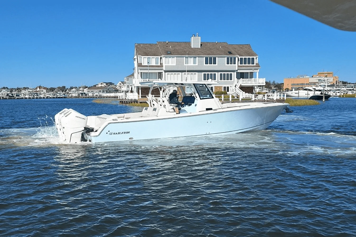 2025 Sailfish 360 CC Image Thumbnail #5