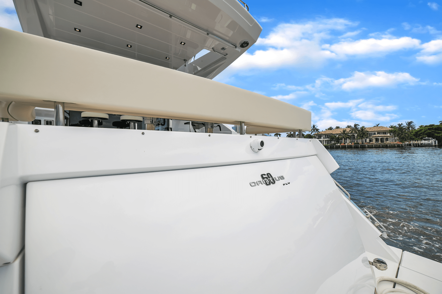 2024 Cruisers Yachts 60 Fly Image Thumbnail #10