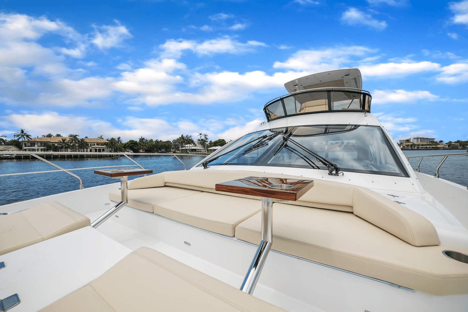 2024 Cruisers Yachts 60 Fly Image Thumbnail #16