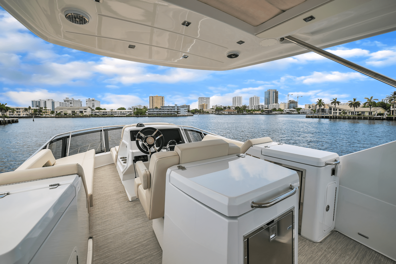 2024 Cruisers Yachts 60 Fly Image Thumbnail #22