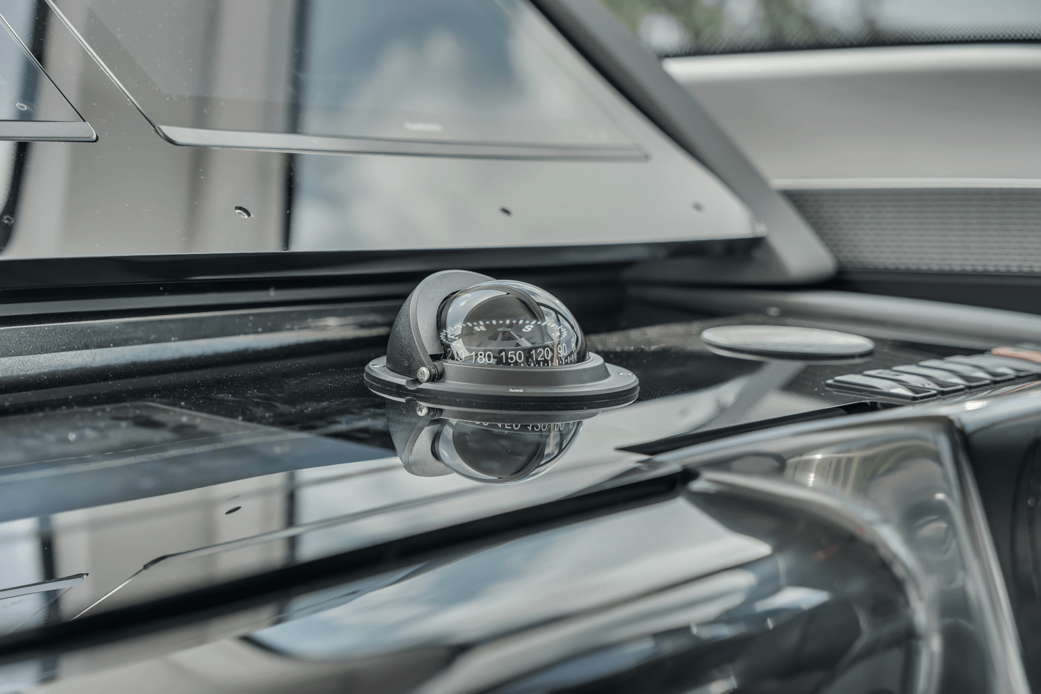 2024 Cruisers Yachts 60 Fly Image Thumbnail #40