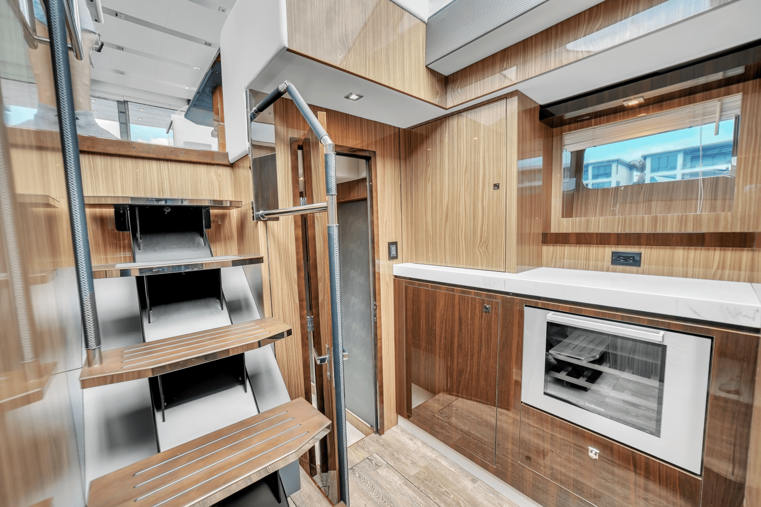 2024 Cruisers Yachts 60 Fly Image Thumbnail #43