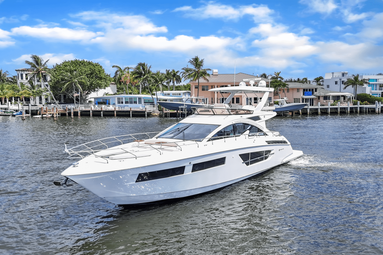 2024 Cruisers Yachts 60 Fly Image Thumbnail #1