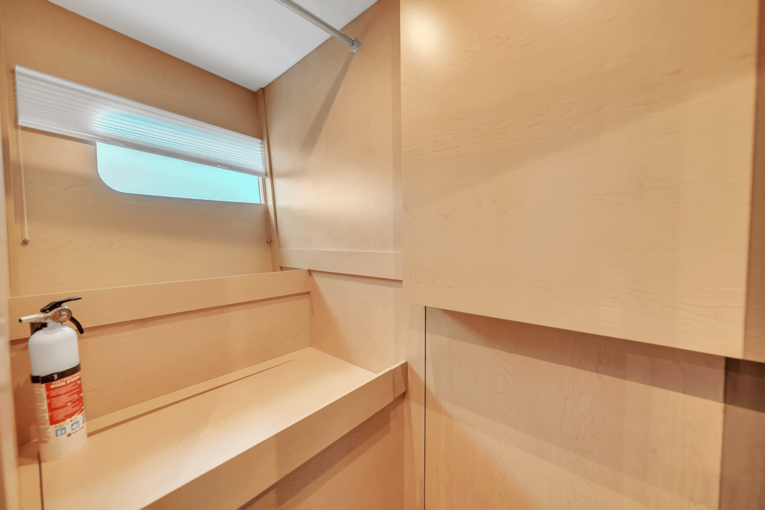 2024 Cruisers Yachts 60 Fly Image Thumbnail #54