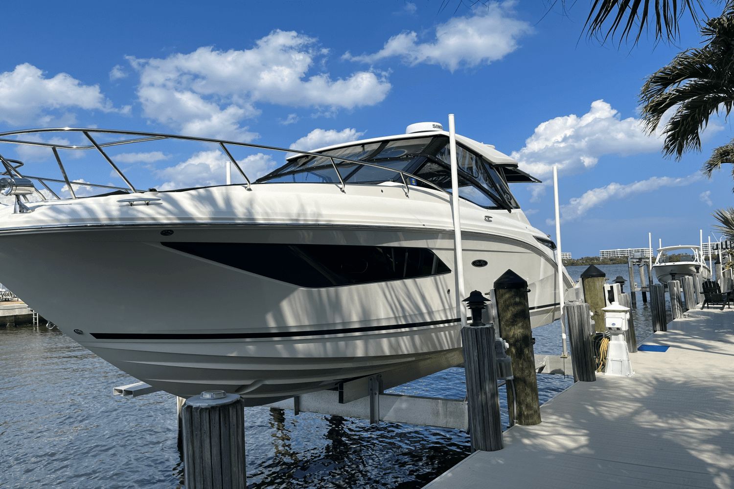 2020 Sea Ray 320 SUNDANCER Image Thumbnail #4