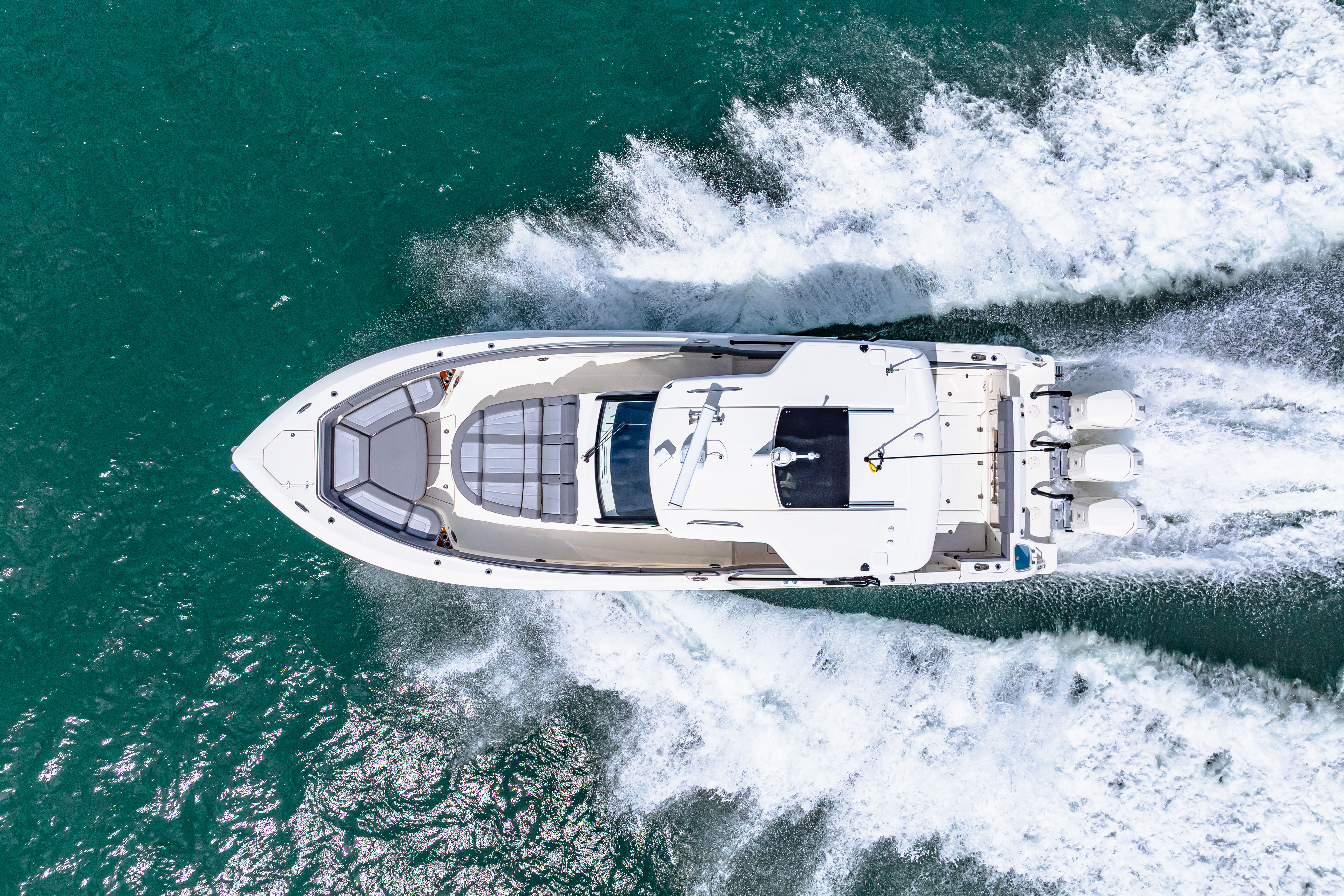 2025 Boston Whaler 420 Outrage Image Thumbnail #32