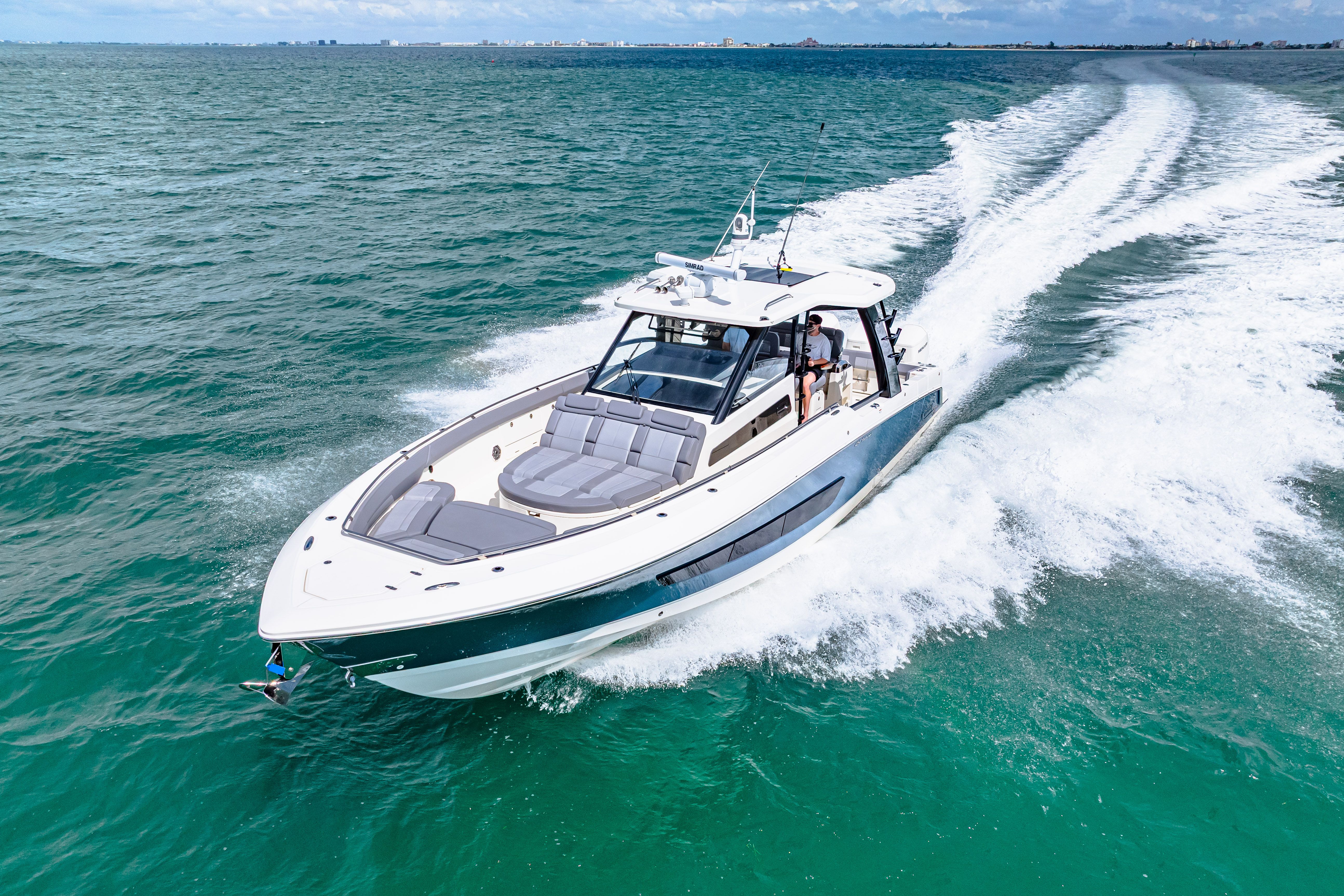 2025 Boston Whaler 420 Outrage Image Thumbnail #29