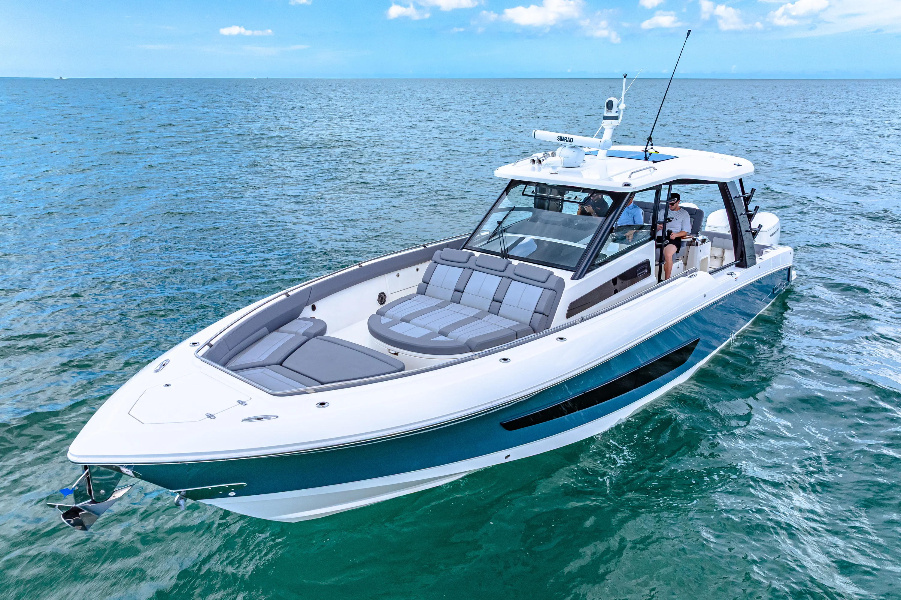 2025 Boston Whaler 420 Outrage Image Thumbnail #18