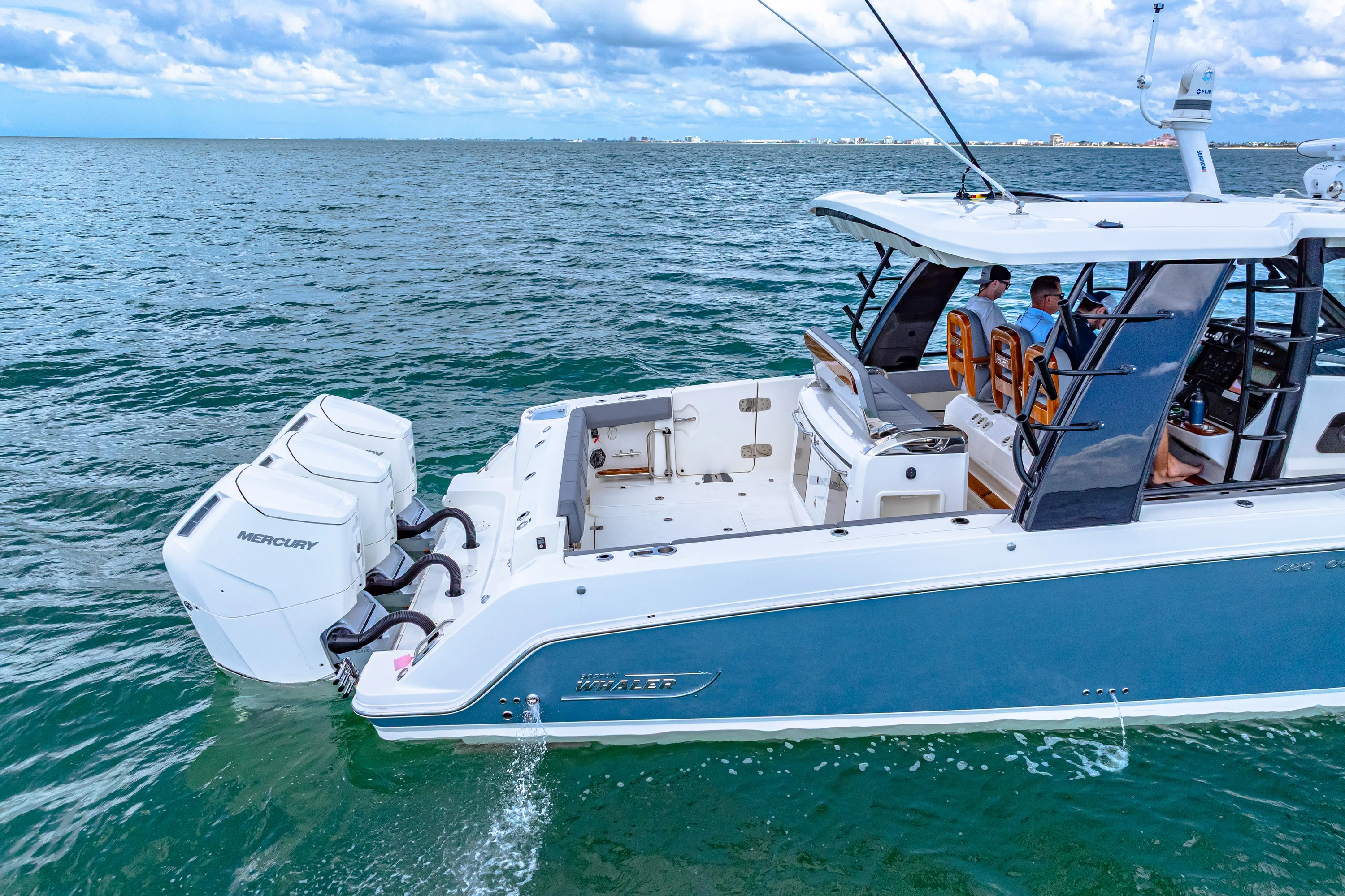 2025 Boston Whaler 420 Outrage Image Thumbnail #11