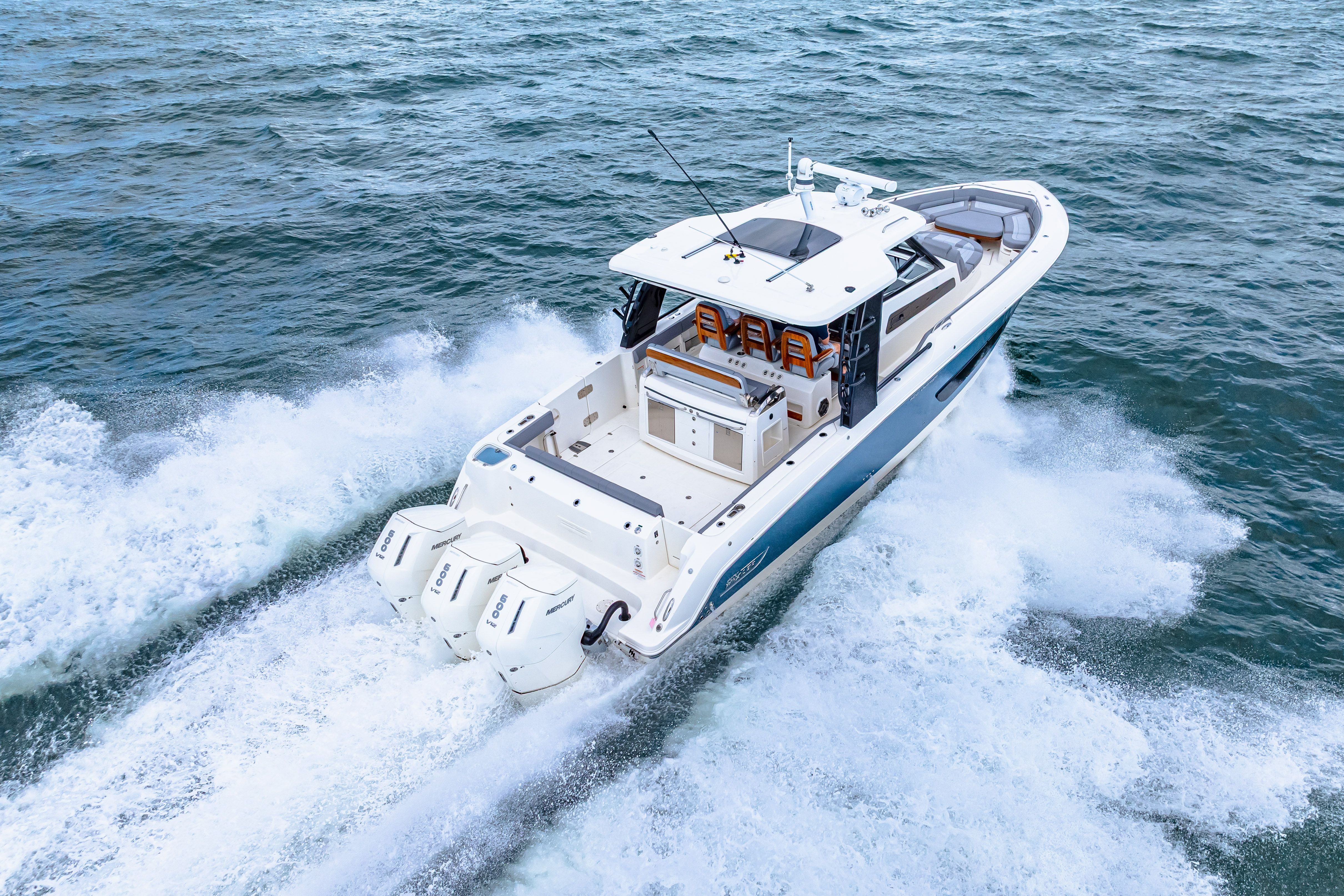 2025 Boston Whaler 420 Outrage Image Thumbnail #34