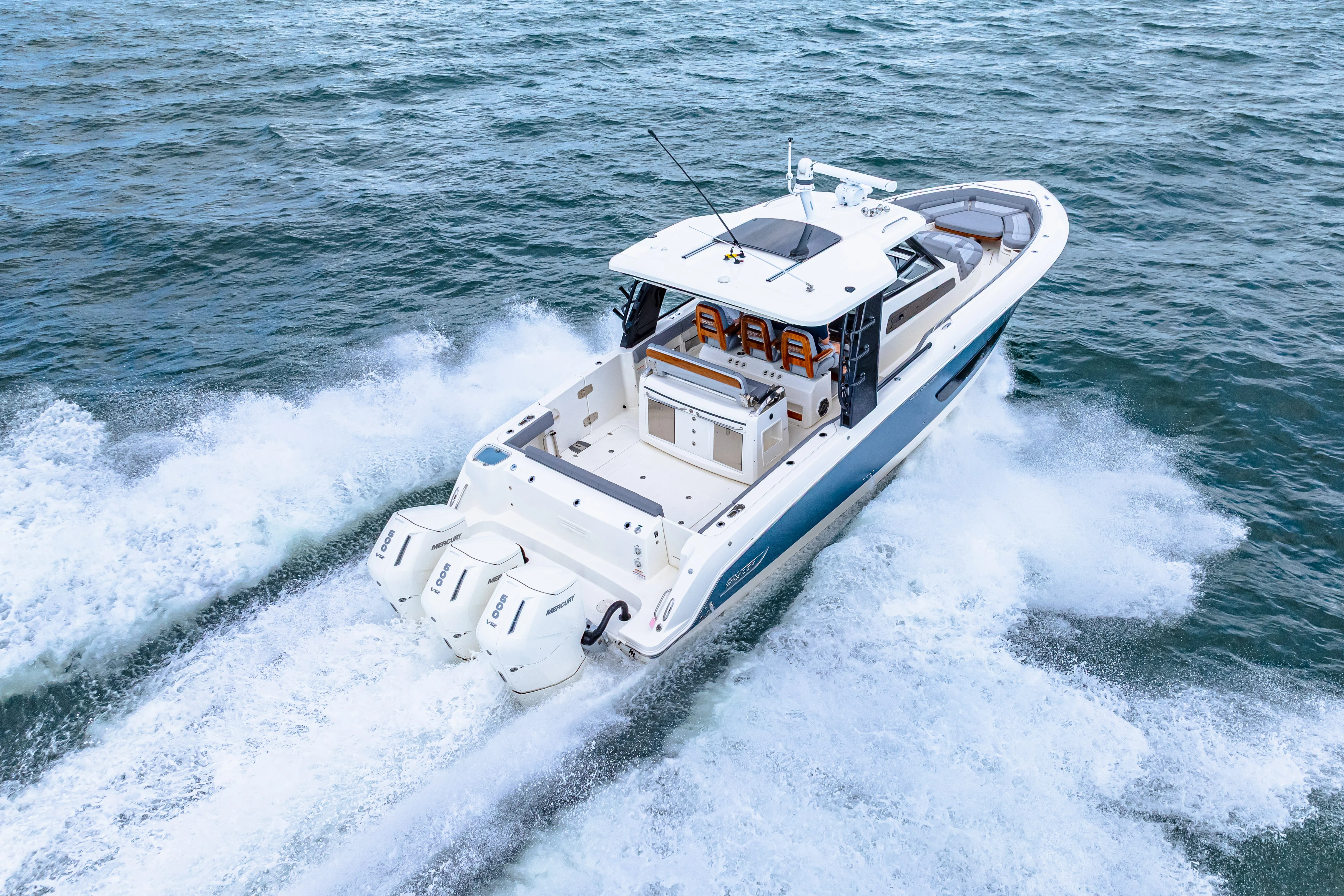 2025 Boston Whaler 420 Outrage Image Thumbnail #34