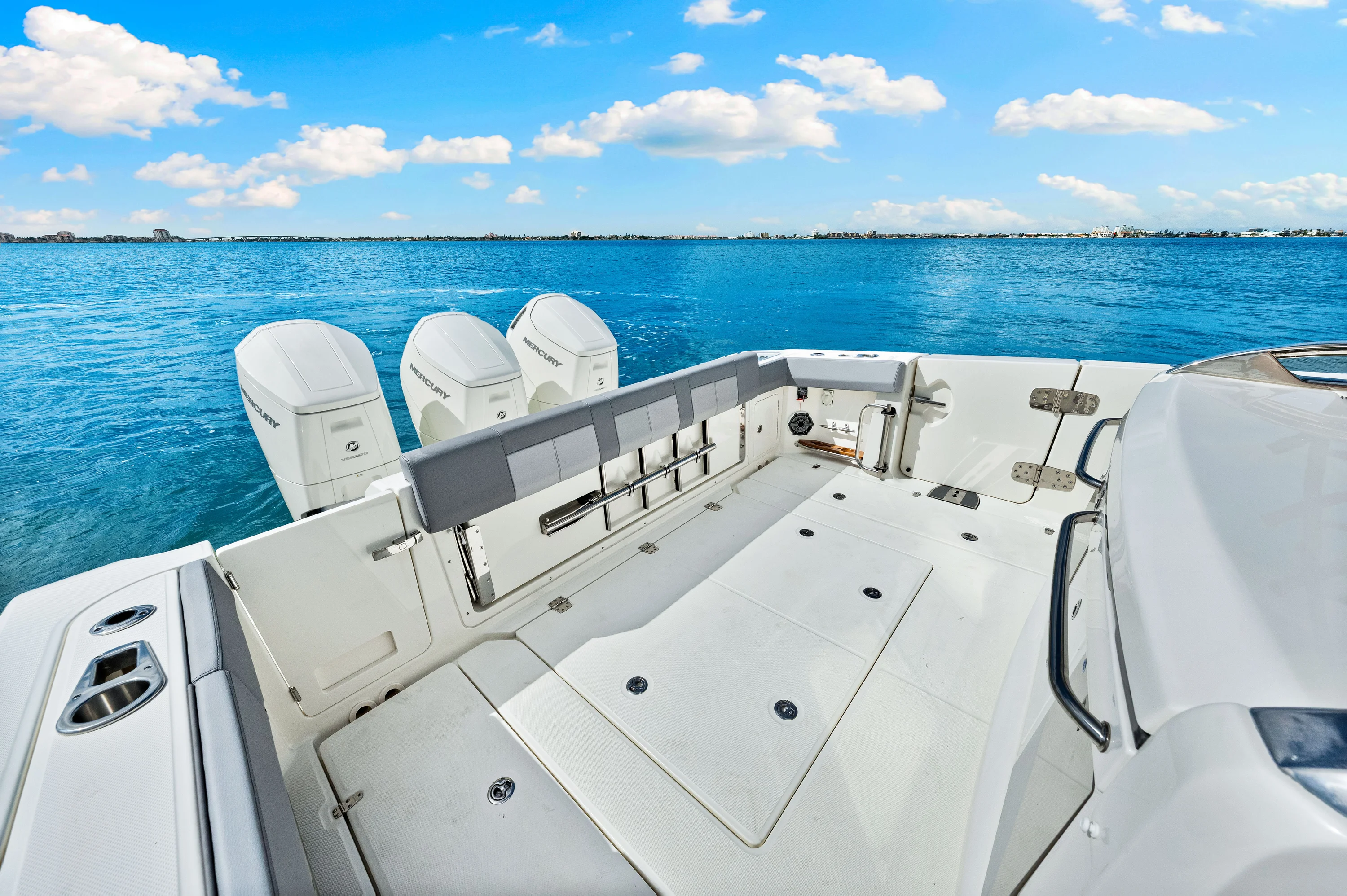 2025 Boston Whaler 420 Outrage Image Thumbnail #41