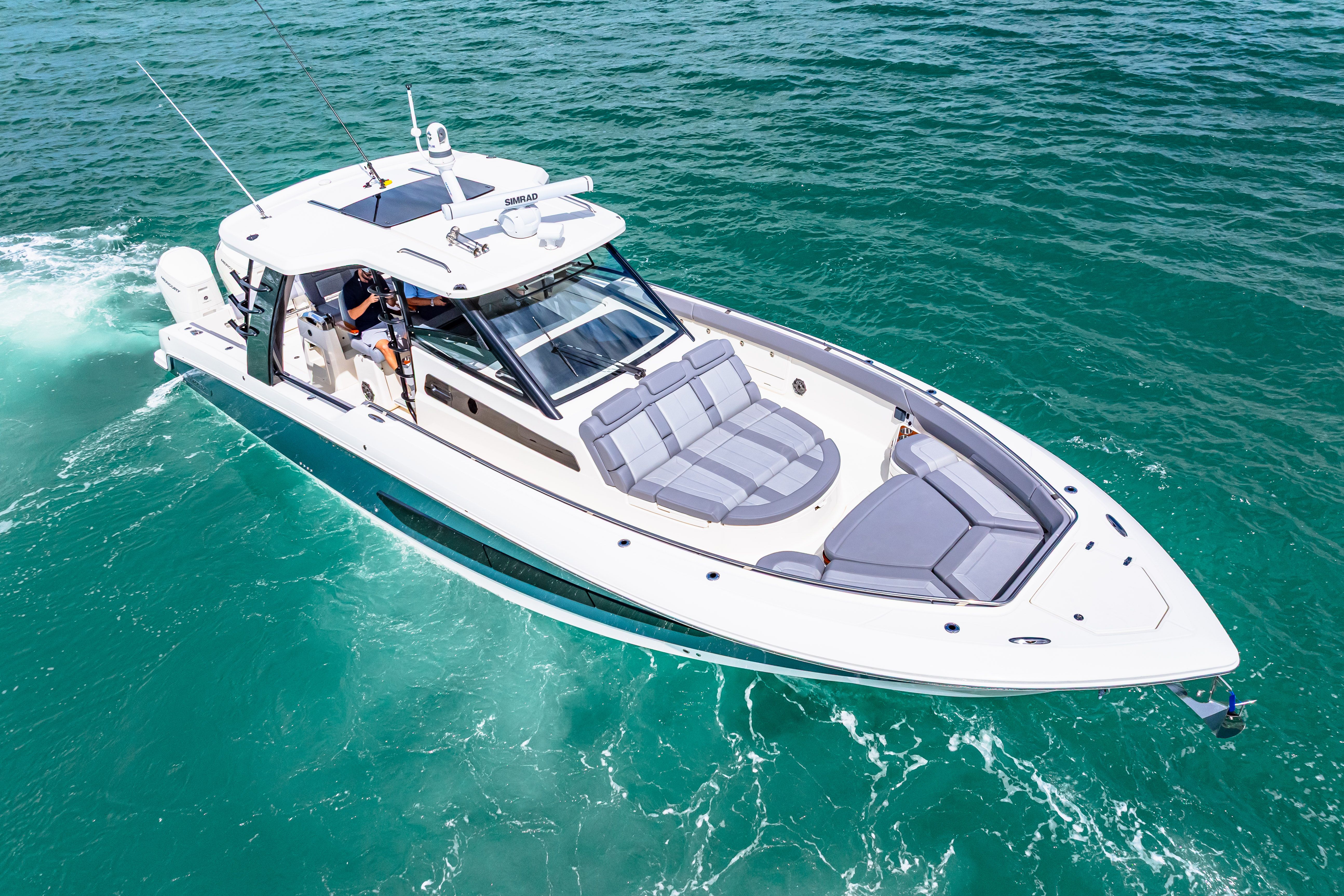 2025 Boston Whaler 420 Outrage Image Thumbnail #21