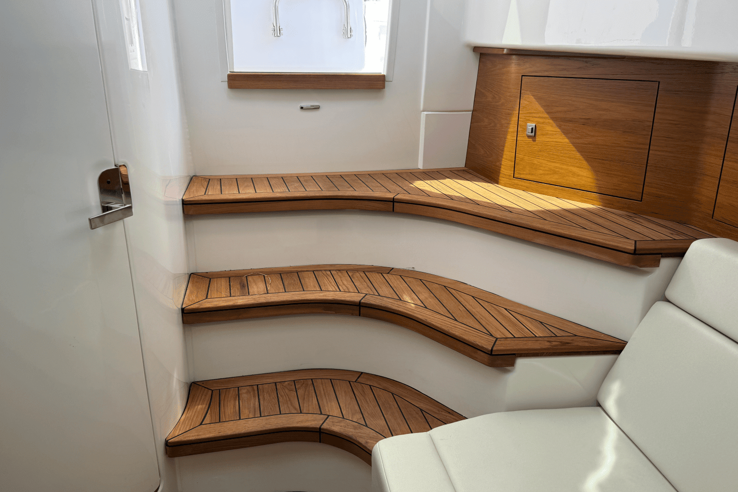 2025 Boston Whaler 420 Outrage Image Thumbnail #66