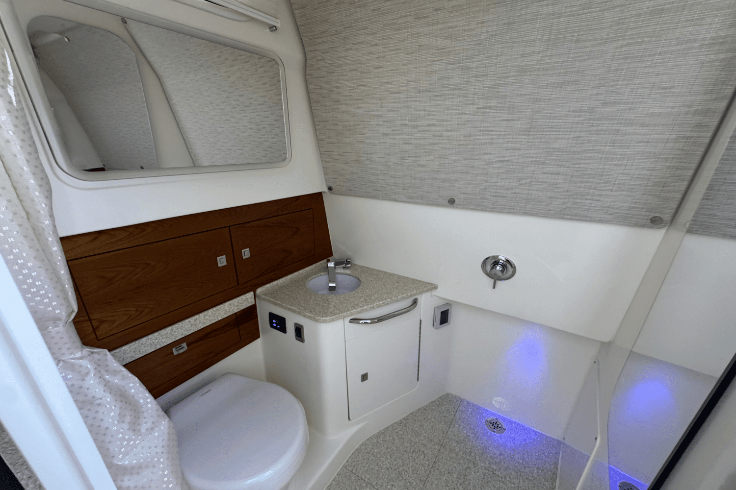 2025 Boston Whaler 420 Outrage Image Thumbnail #69