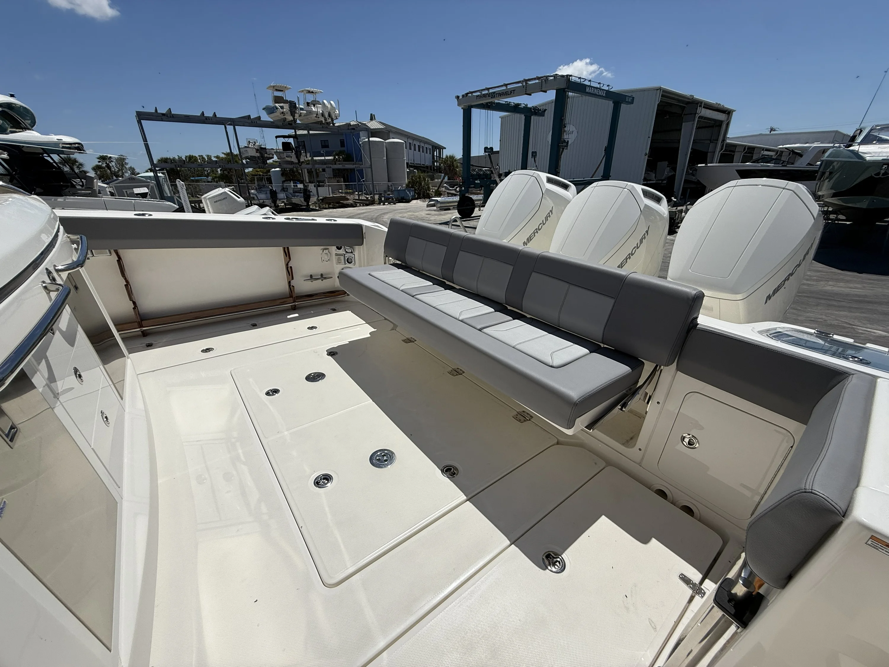 2025 Boston Whaler 420 Outrage Image Thumbnail #28