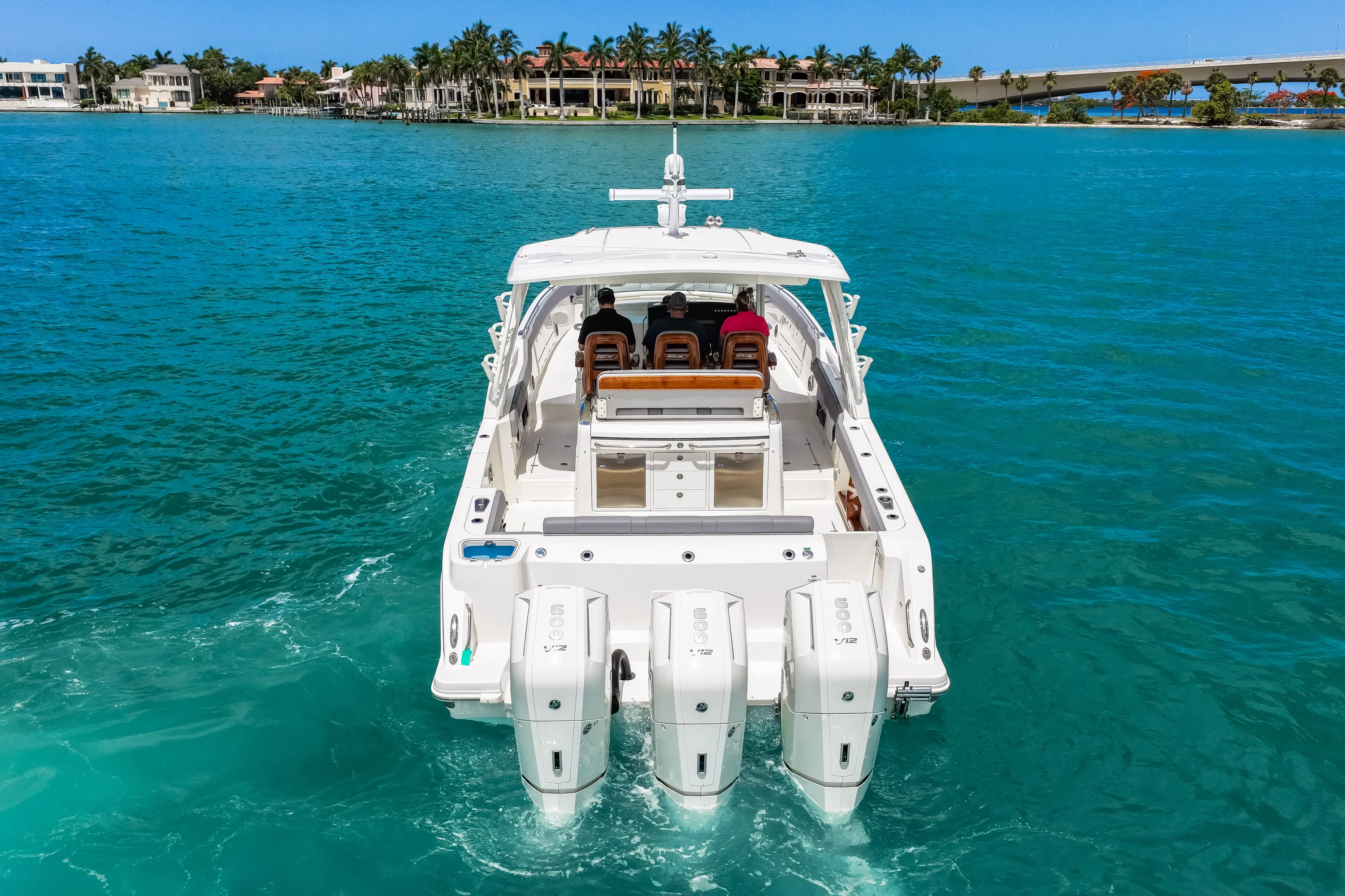 2025 Boston Whaler 420 Outrage Image Thumbnail #3
