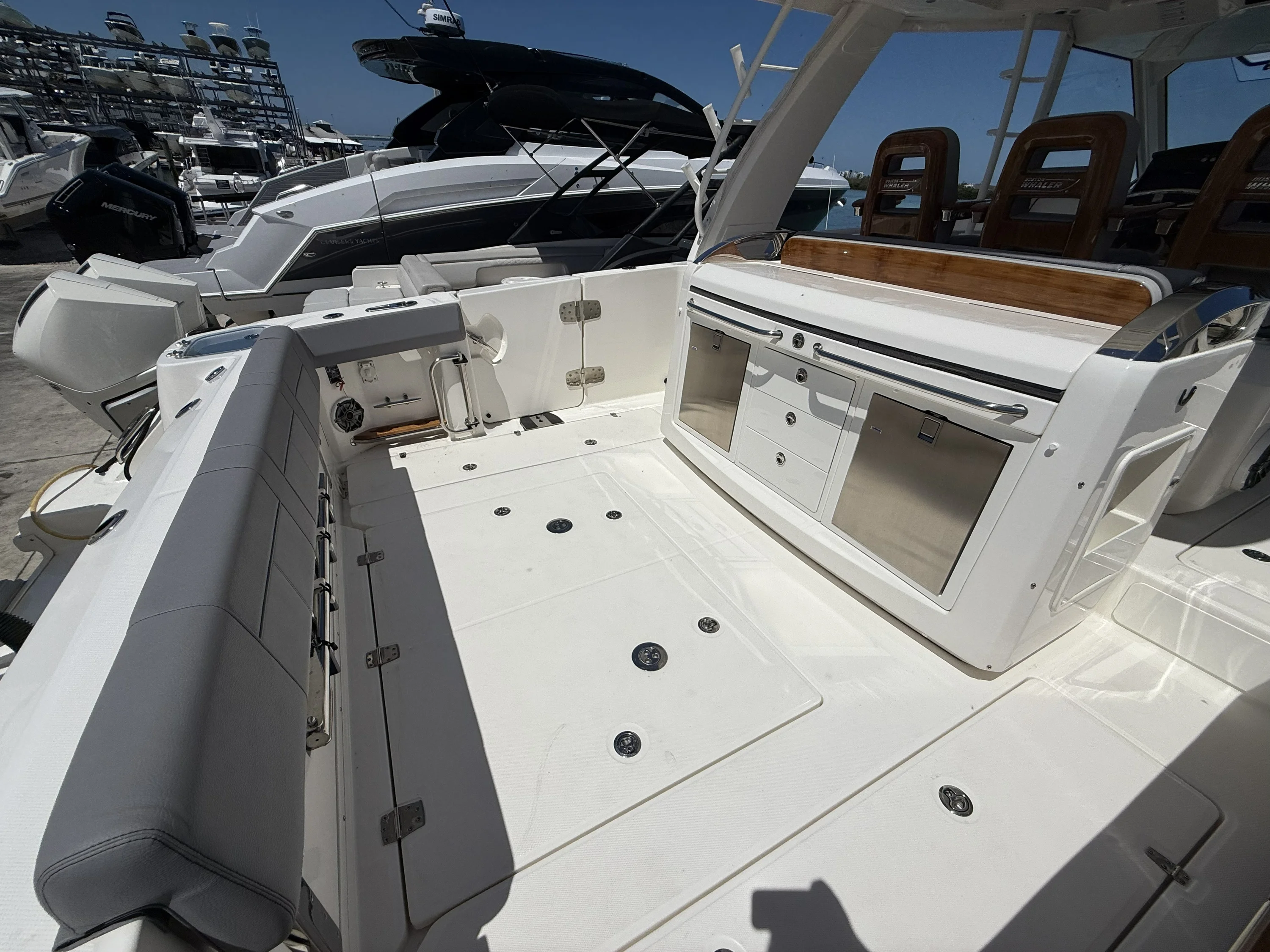 2025 Boston Whaler 420 Outrage Image Thumbnail #30