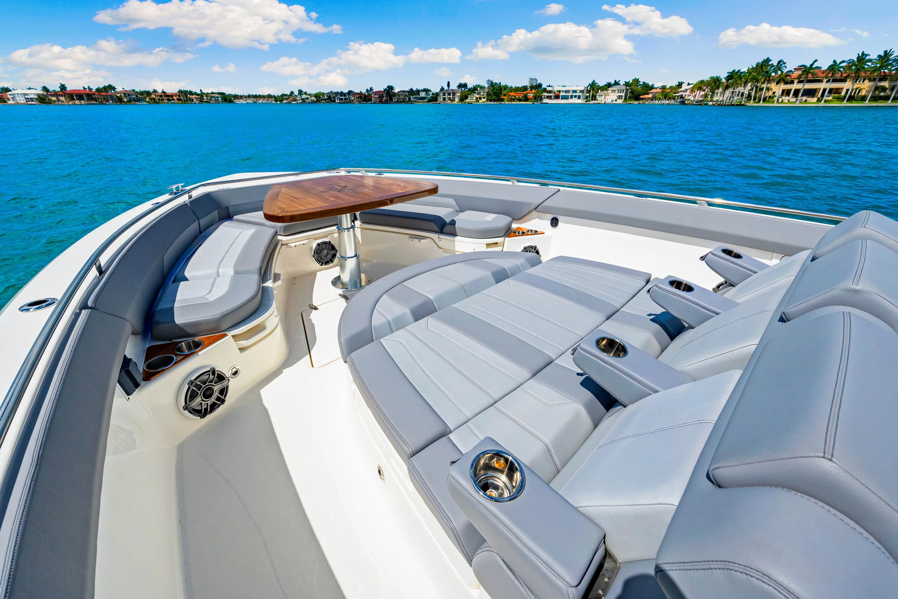 2025 Boston Whaler 420 Outrage Image Thumbnail #20