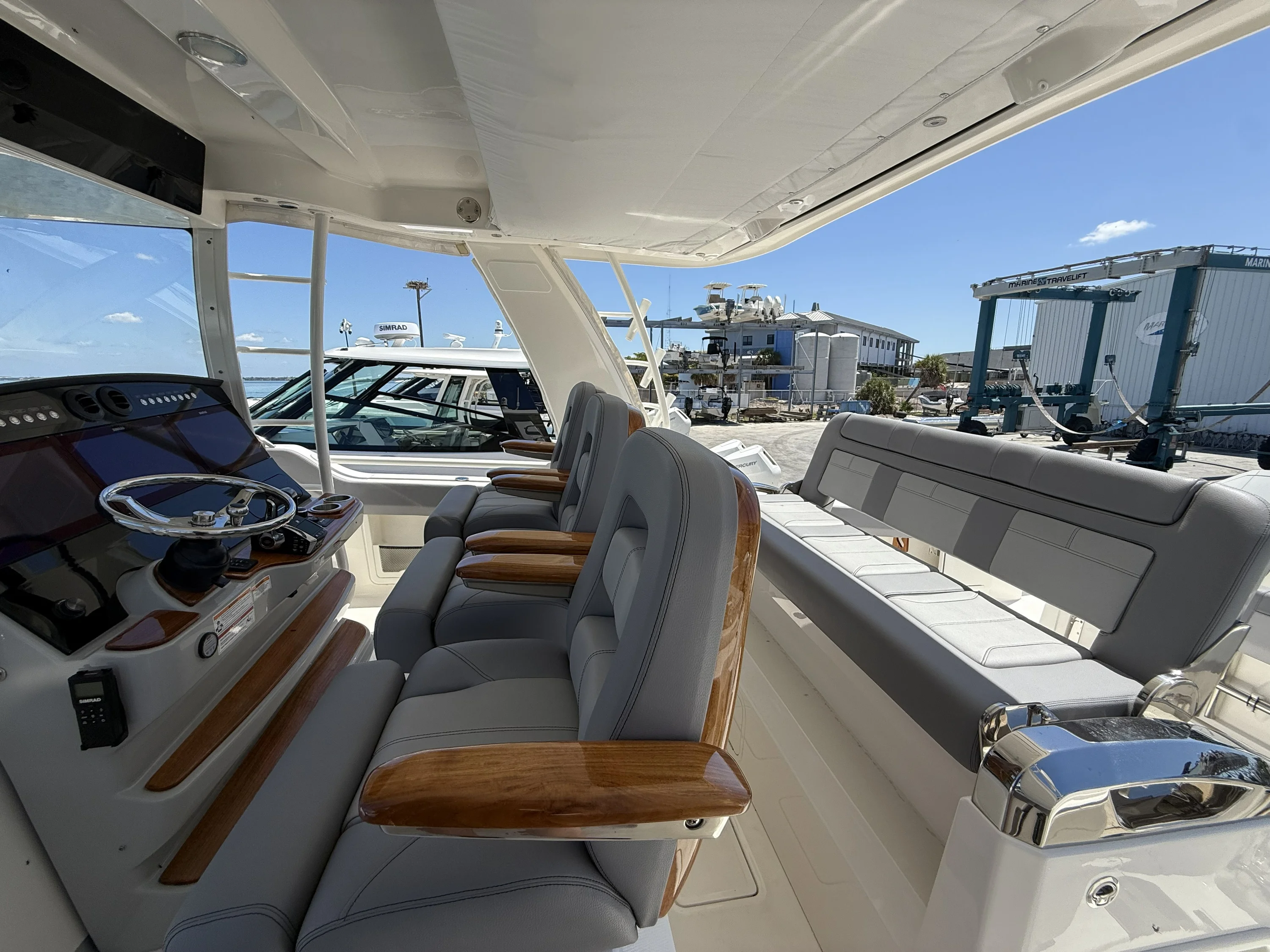 2025 Boston Whaler 420 Outrage Image Thumbnail #21