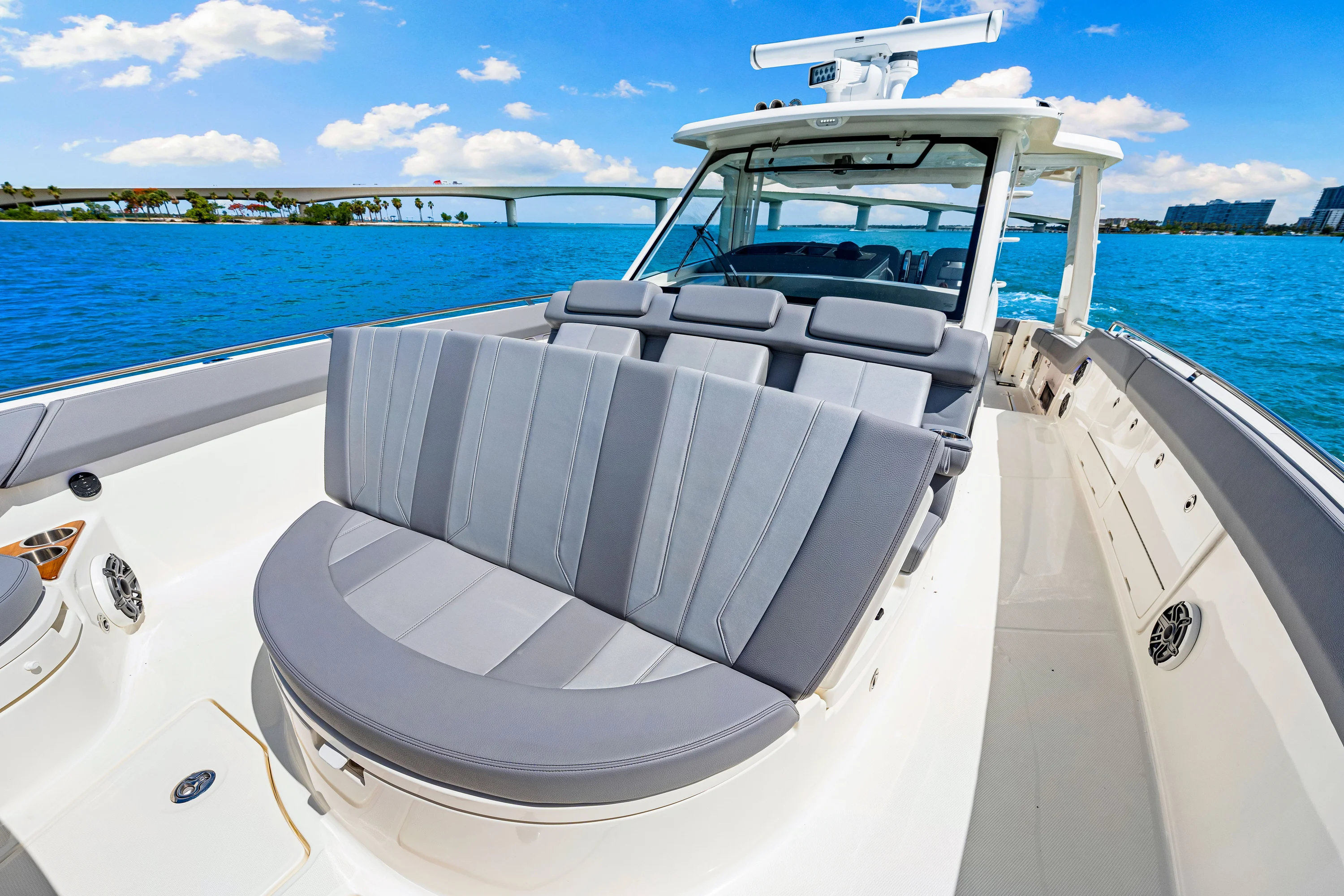 2025 Boston Whaler 420 Outrage Image Thumbnail #25