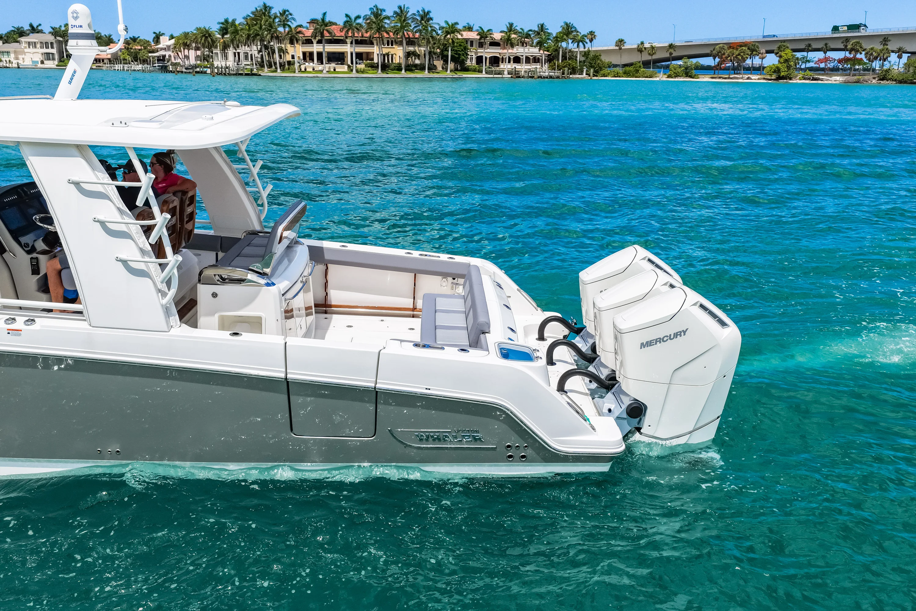 2025 Boston Whaler 420 Outrage Image Thumbnail #5