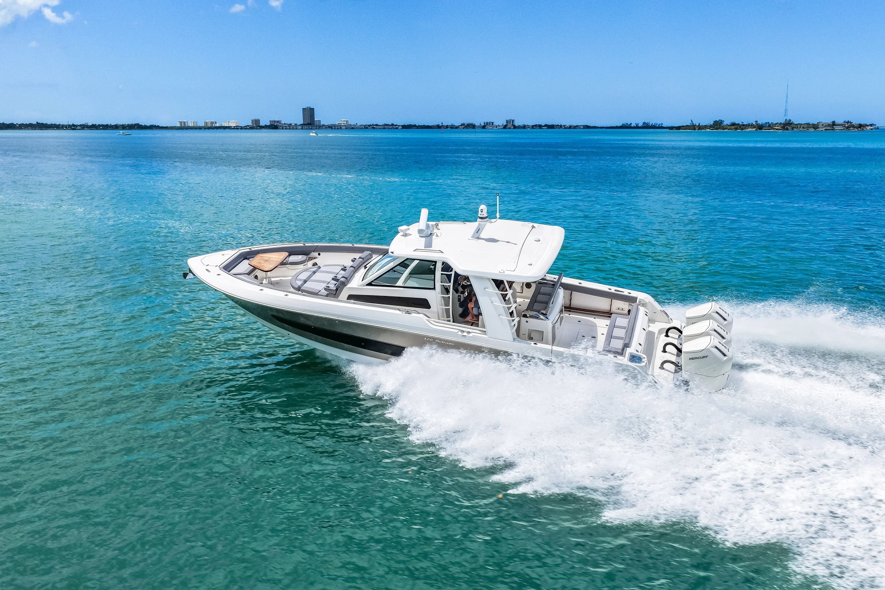 2025 Boston Whaler 420 Outrage Image Thumbnail #34
