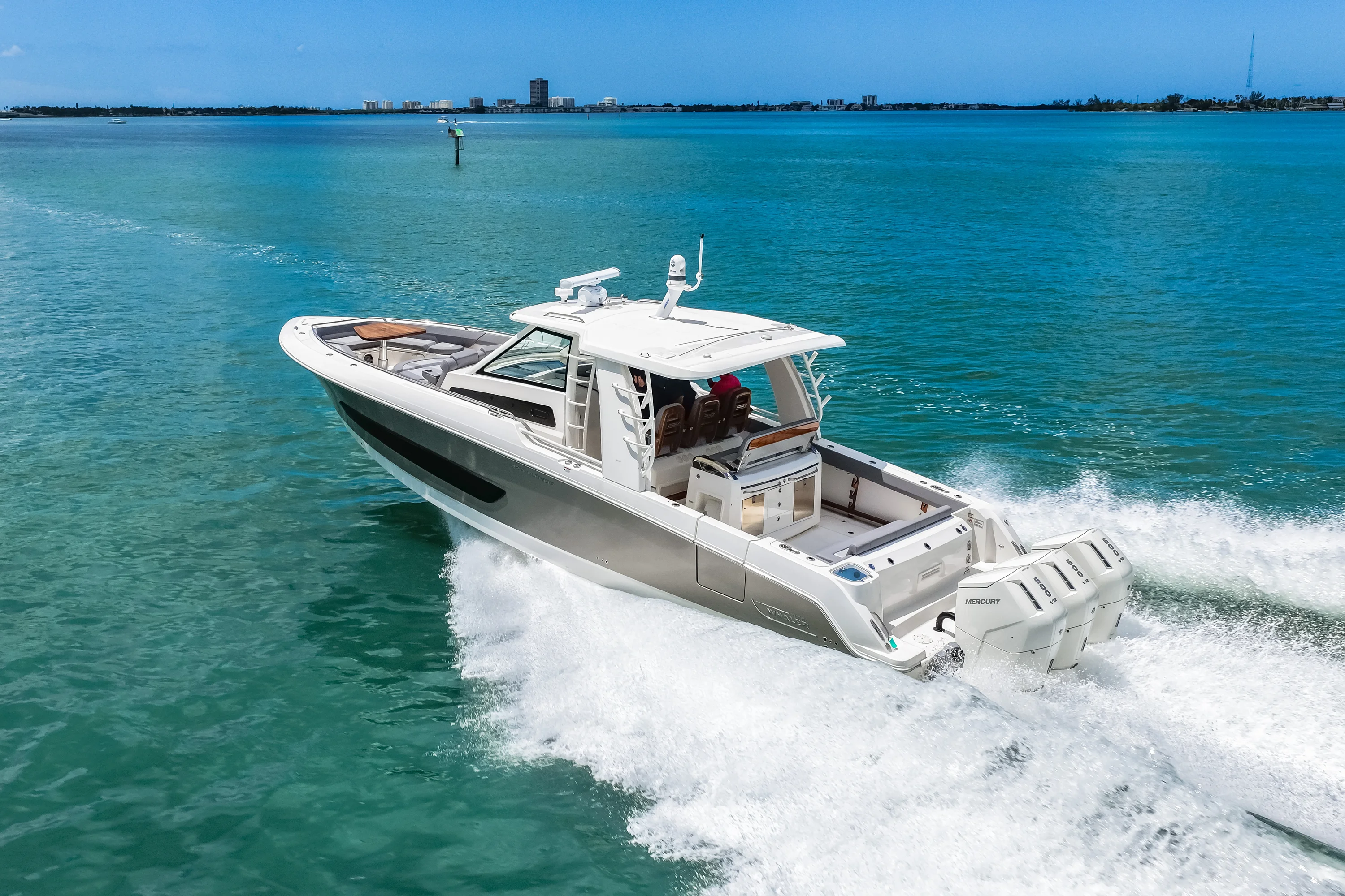 2025 Boston Whaler 420 Outrage Image Thumbnail #33