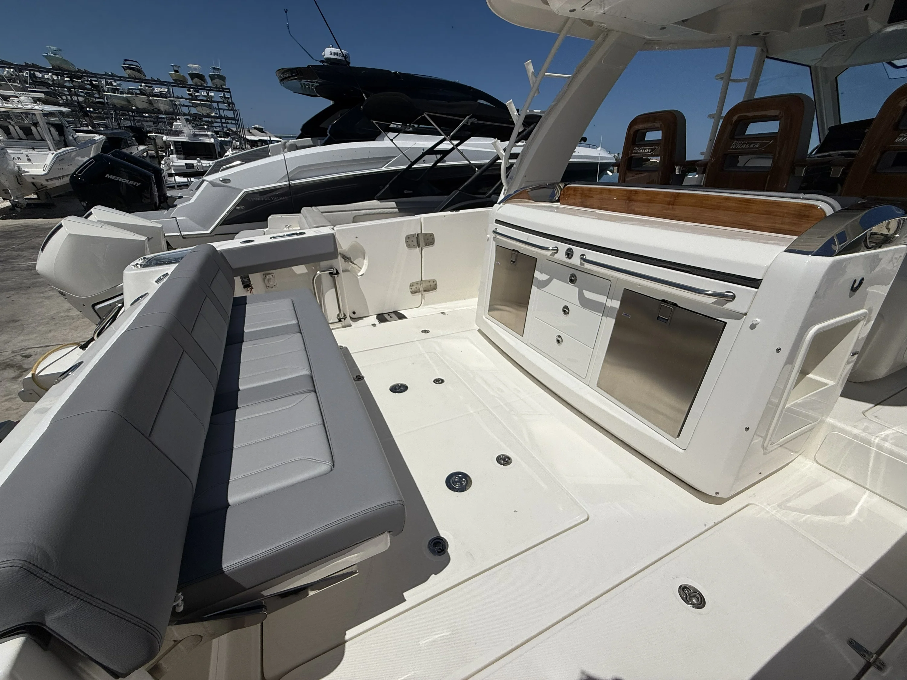 2025 Boston Whaler 420 Outrage Image Thumbnail #29