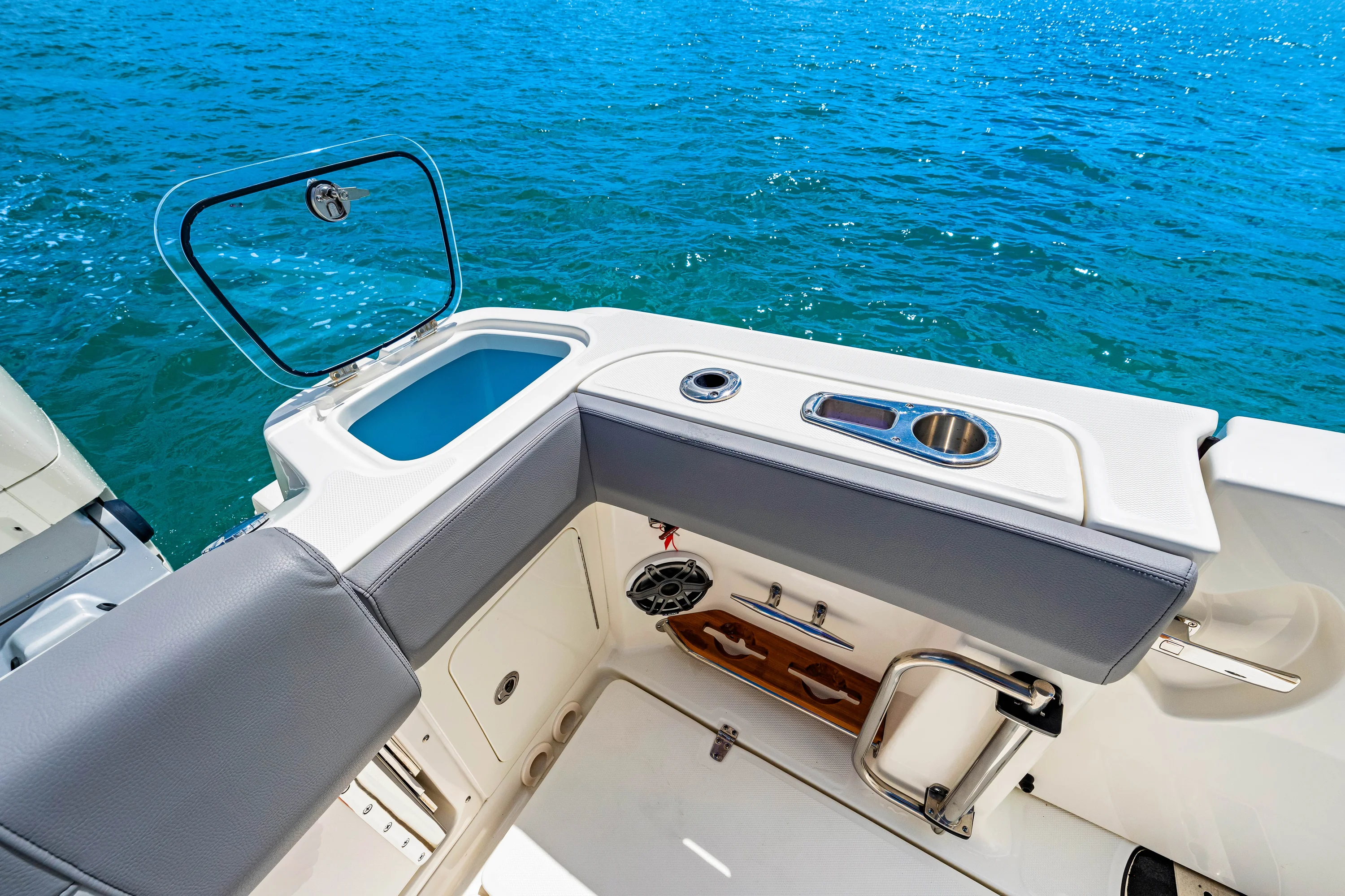 2025 Boston Whaler 420 Outrage Image Thumbnail #53