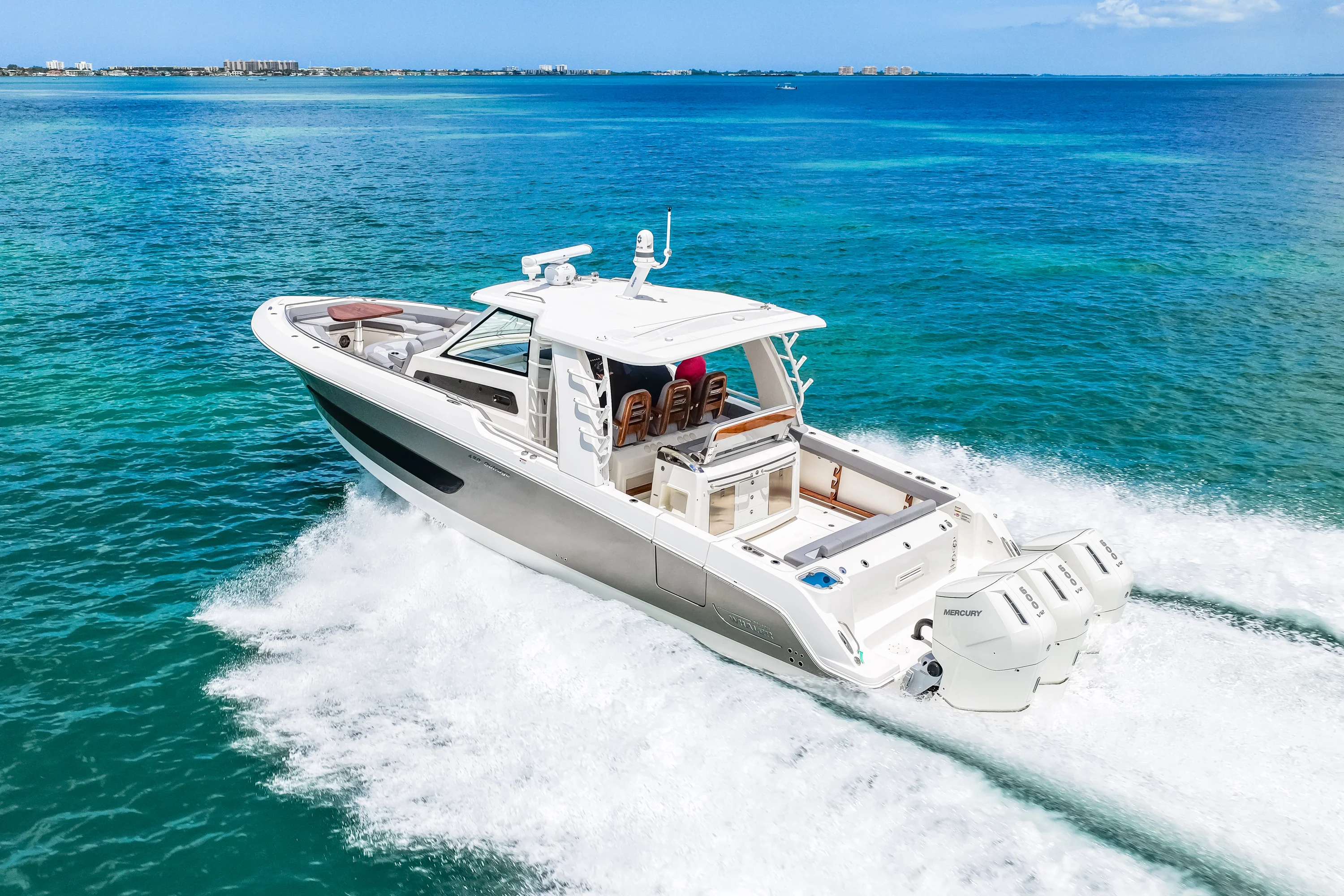 2025 Boston Whaler 420 Outrage Image Thumbnail #42