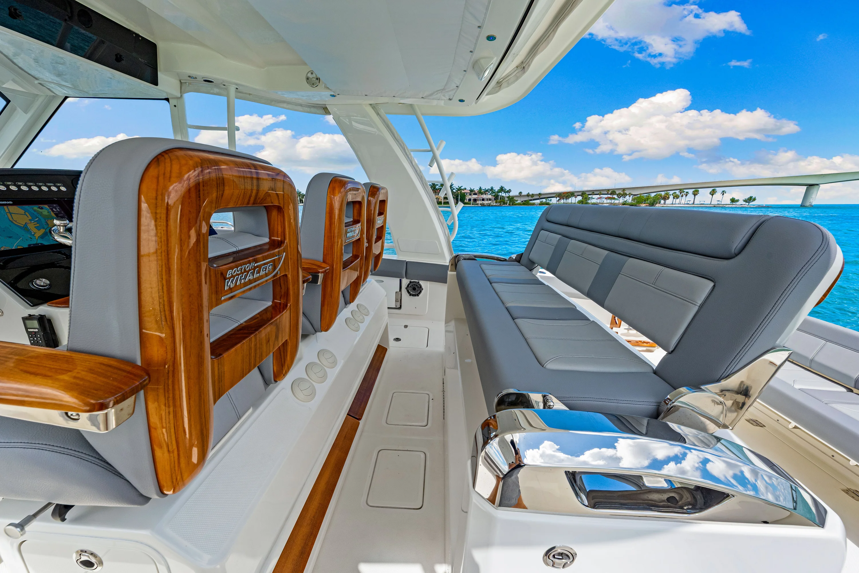 2025 Boston Whaler 420 Outrage Image Thumbnail #16