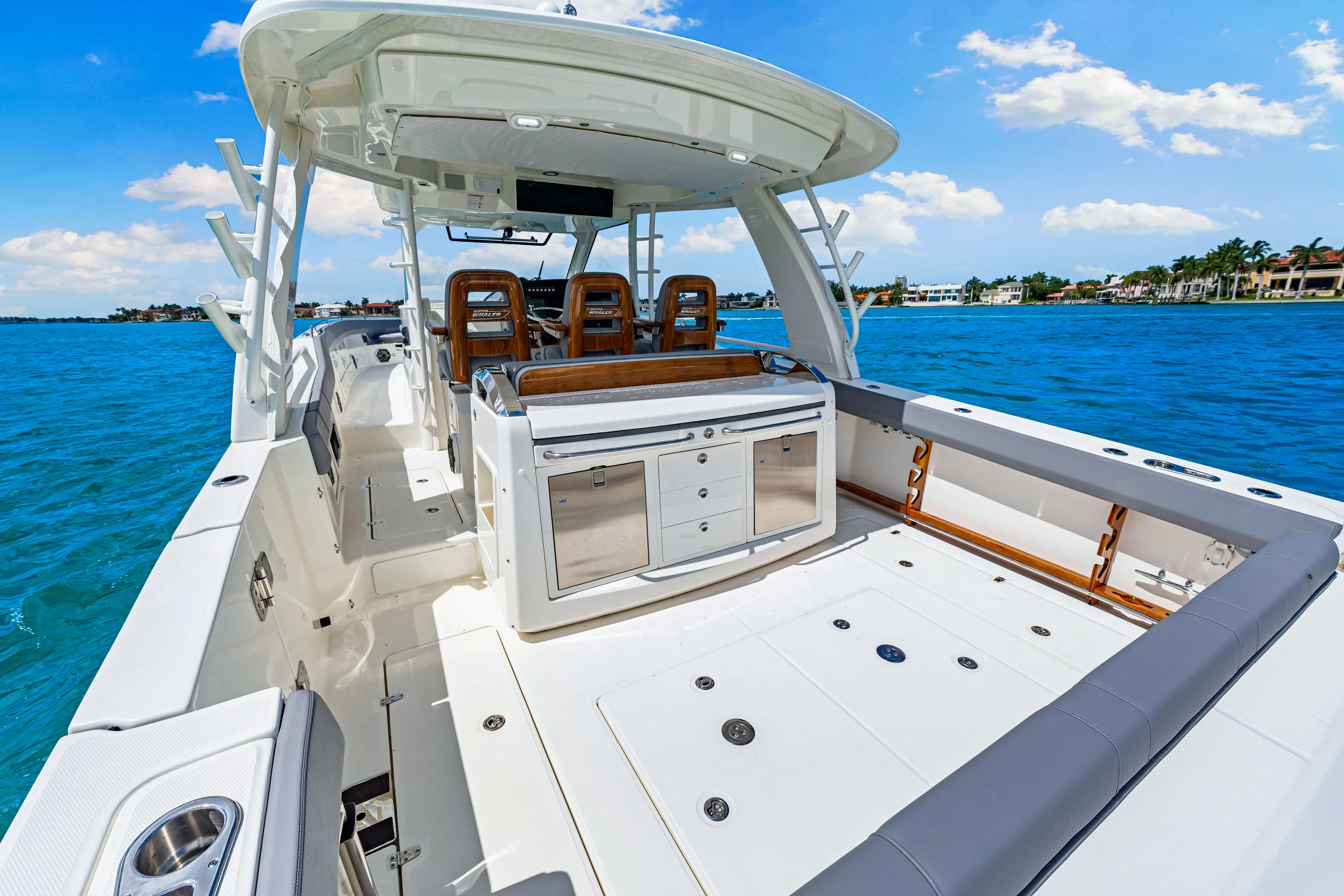 2025 Boston Whaler 420 Outrage Image Thumbnail #46