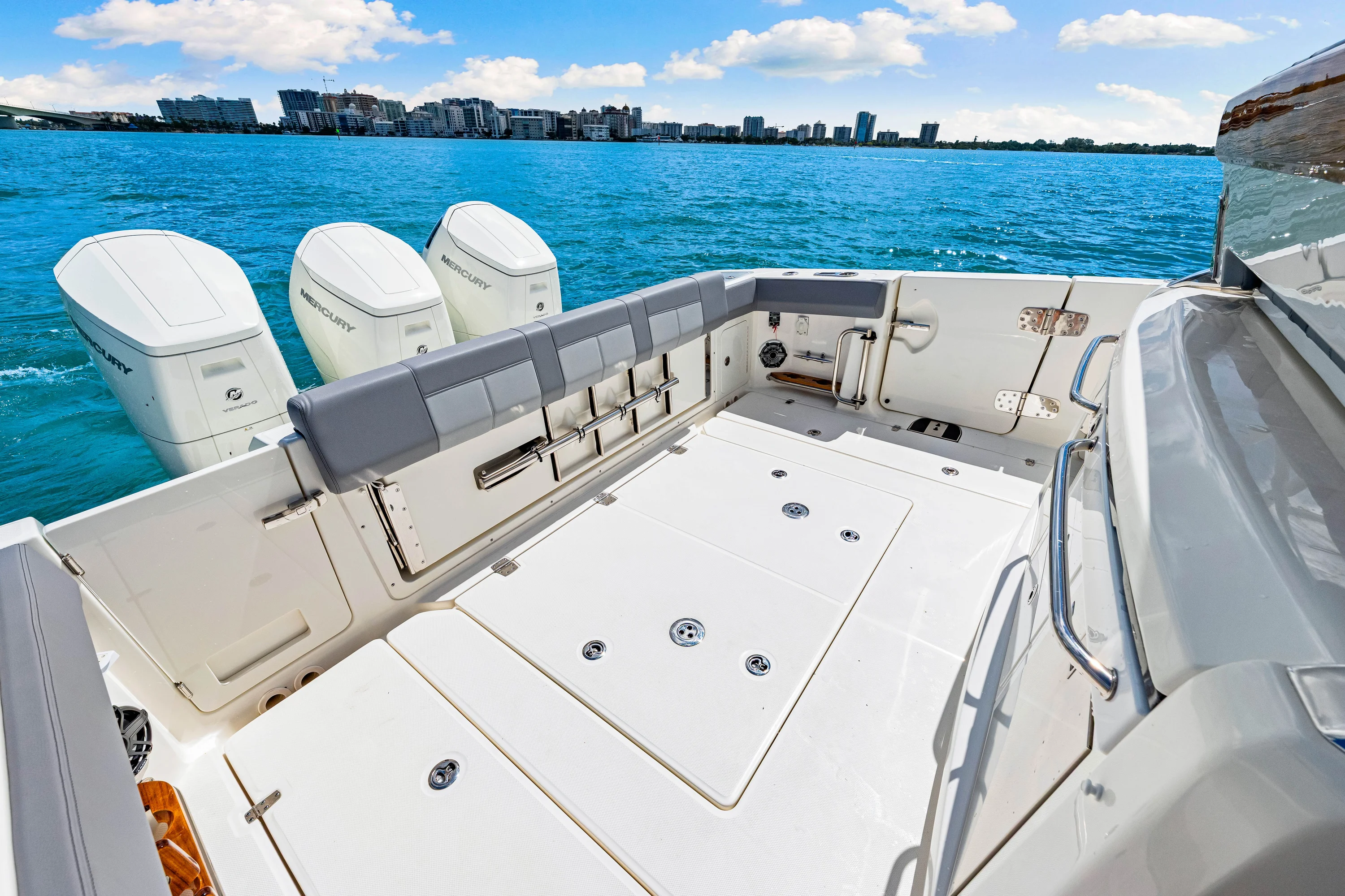 2025 Boston Whaler 420 Outrage Image Thumbnail #48