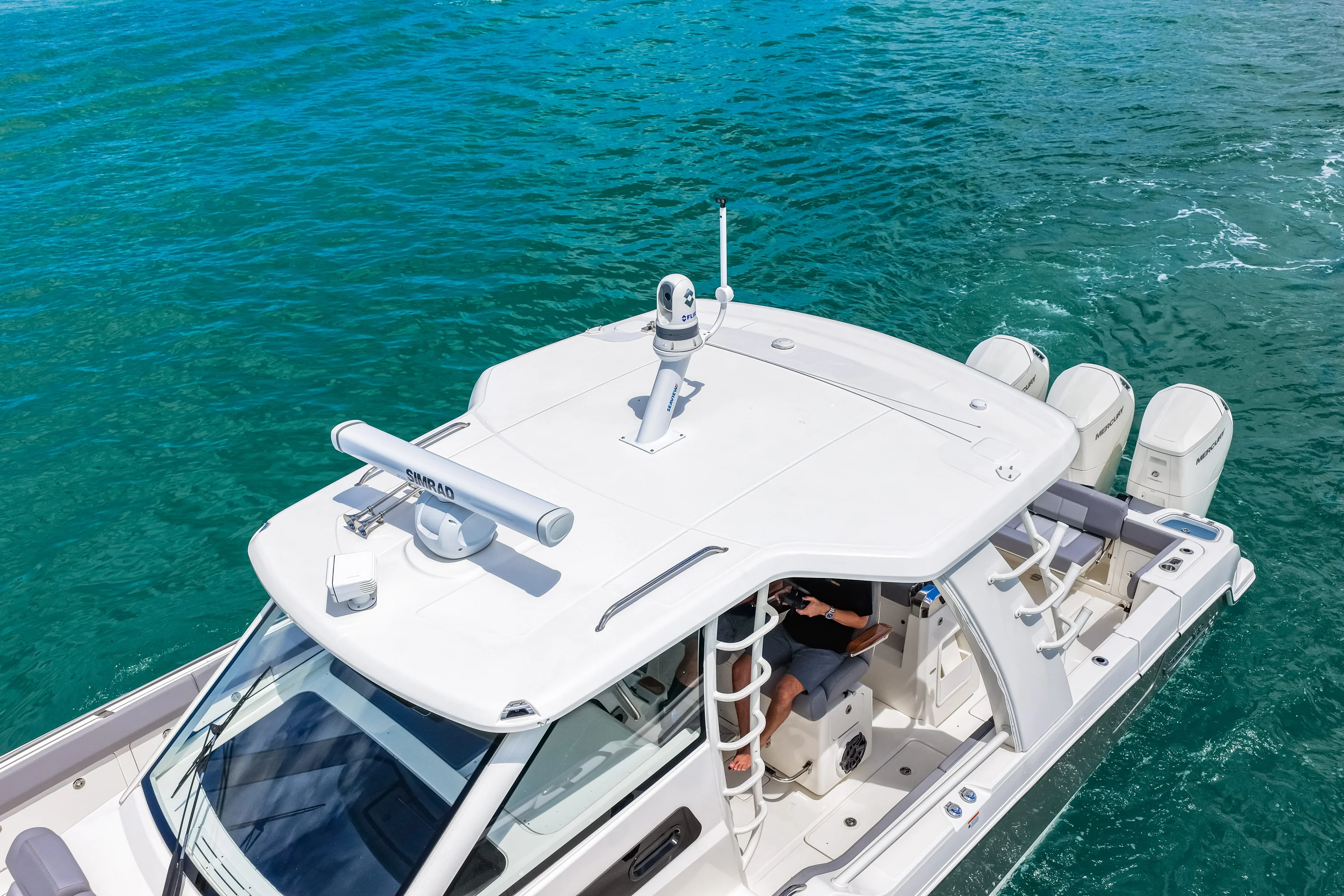 2025 Boston Whaler 420 Outrage Image Thumbnail #7