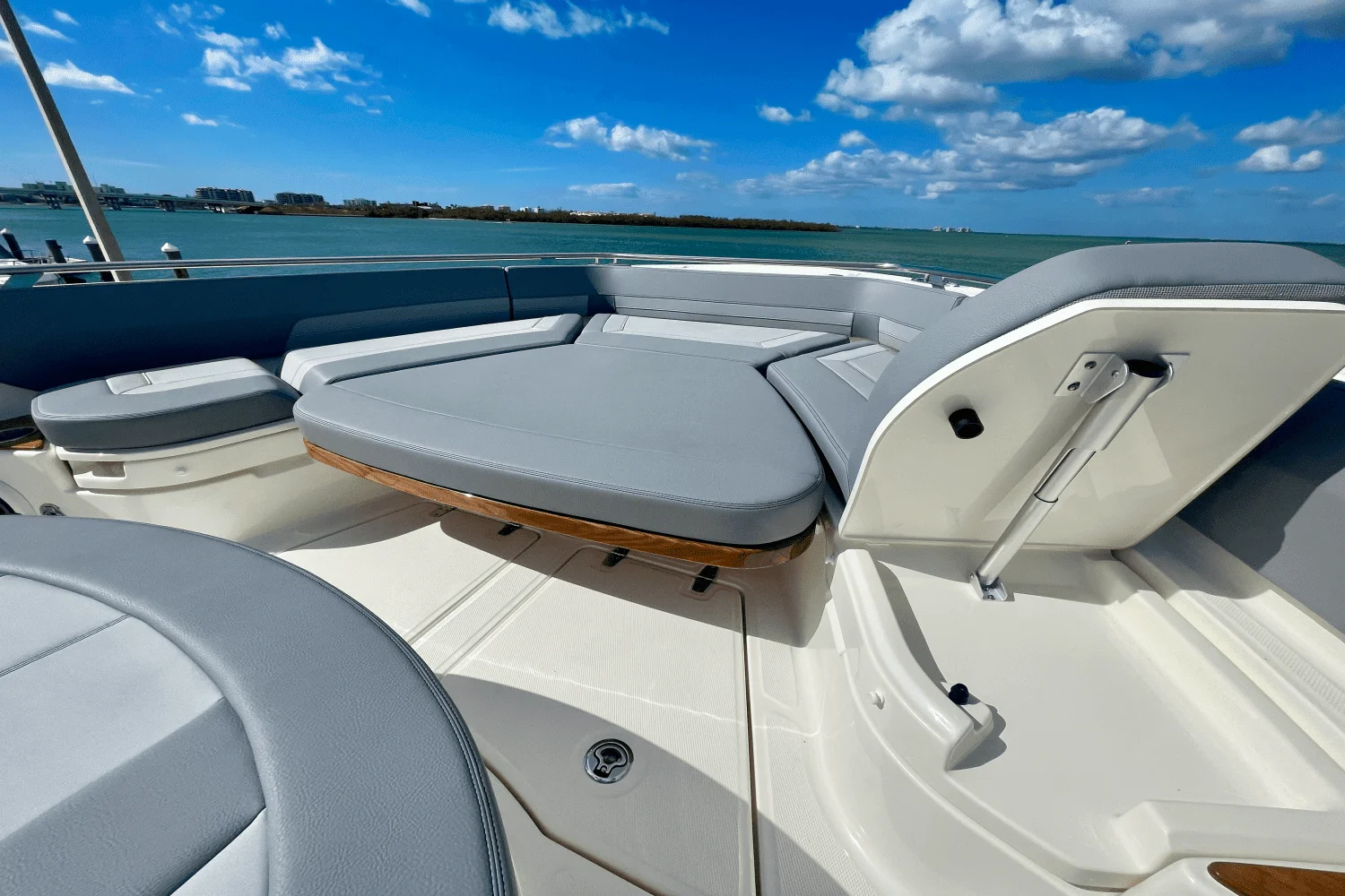 2025 Boston Whaler 420 Outrage Image Thumbnail #22