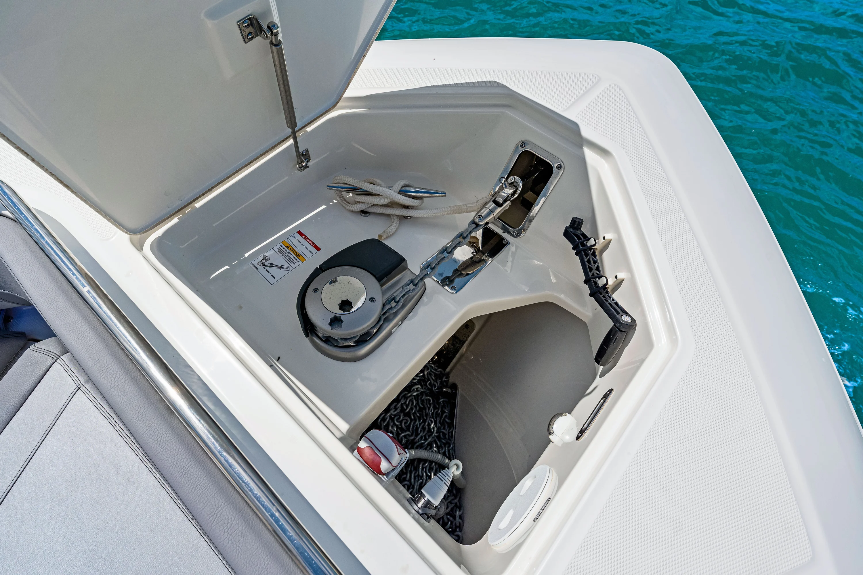 2025 Boston Whaler 420 Outrage Image Thumbnail #27