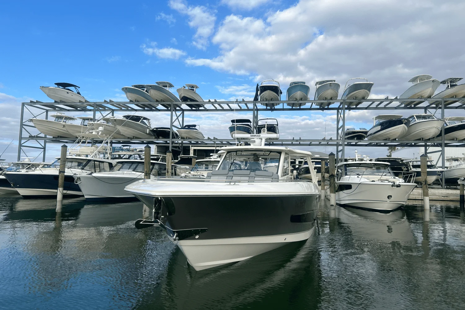 2025 Boston Whaler 420 Outrage Image Thumbnail #3