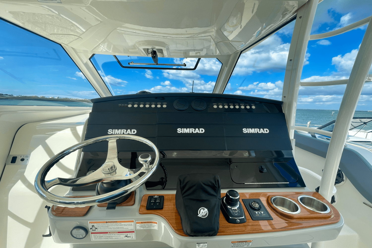 2025 Boston Whaler 420 Outrage Image Thumbnail #27