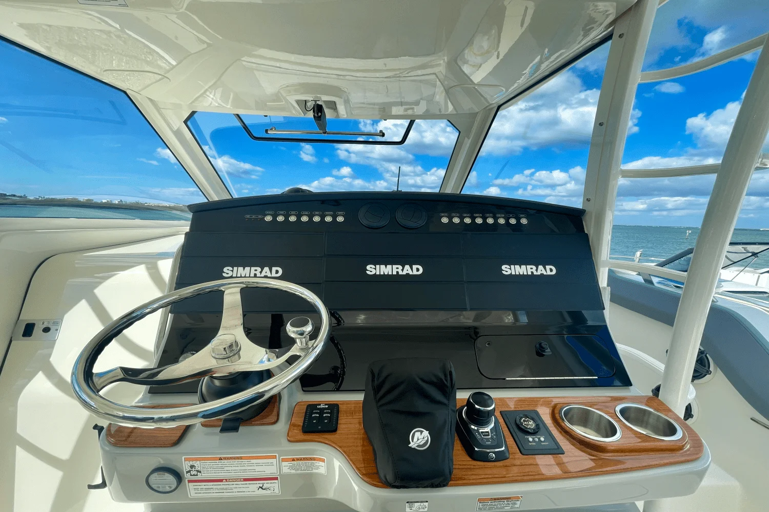 2025 Boston Whaler 420 Outrage Image Thumbnail #27
