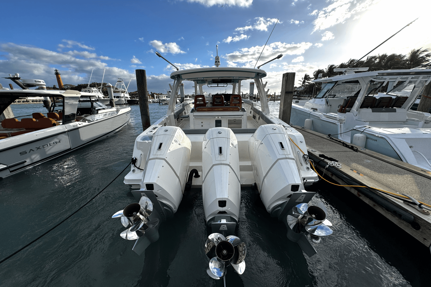 2025 Boston Whaler 420 Outrage Image Thumbnail #3