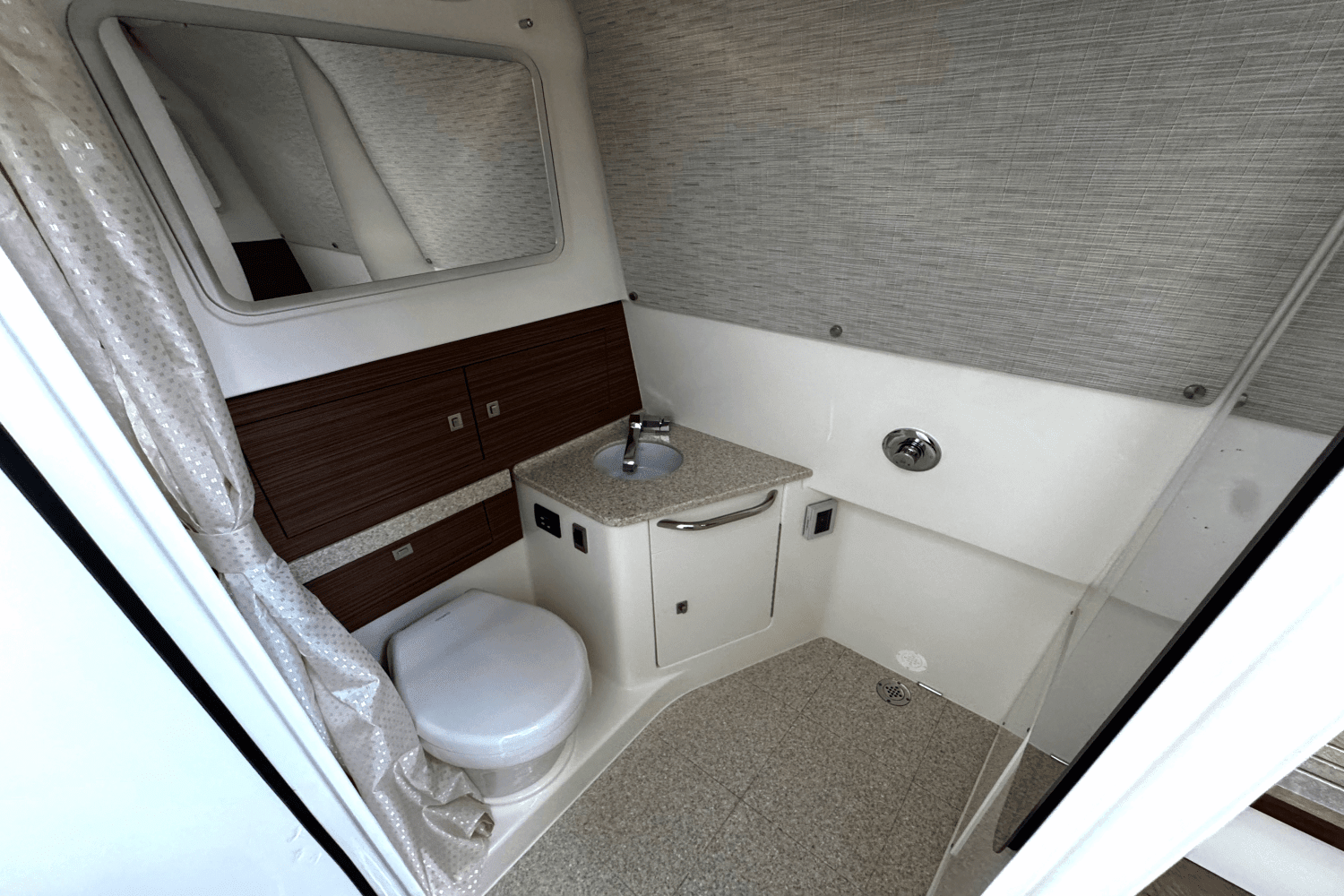 2025 Boston Whaler 420 Outrage Image Thumbnail #31