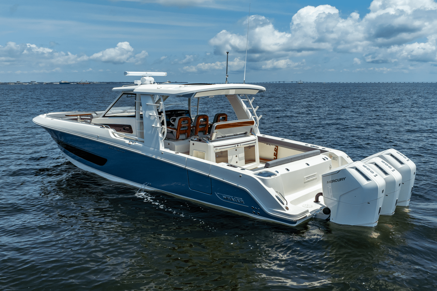 2025 Boston Whaler 420 Outrage Image Thumbnail #4