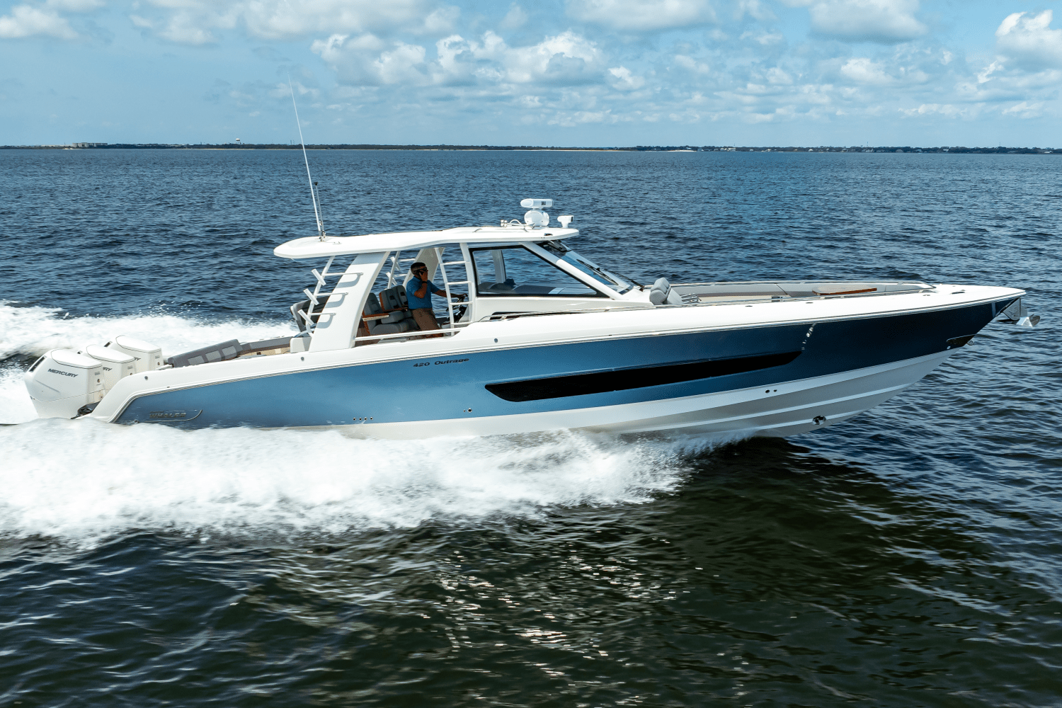 2025 Boston Whaler 420 Outrage Image Thumbnail #17