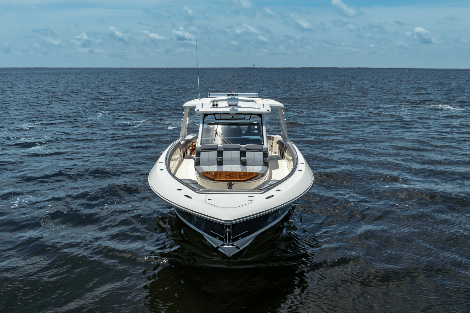 2025 Boston Whaler 420 Outrage Image Thumbnail #18