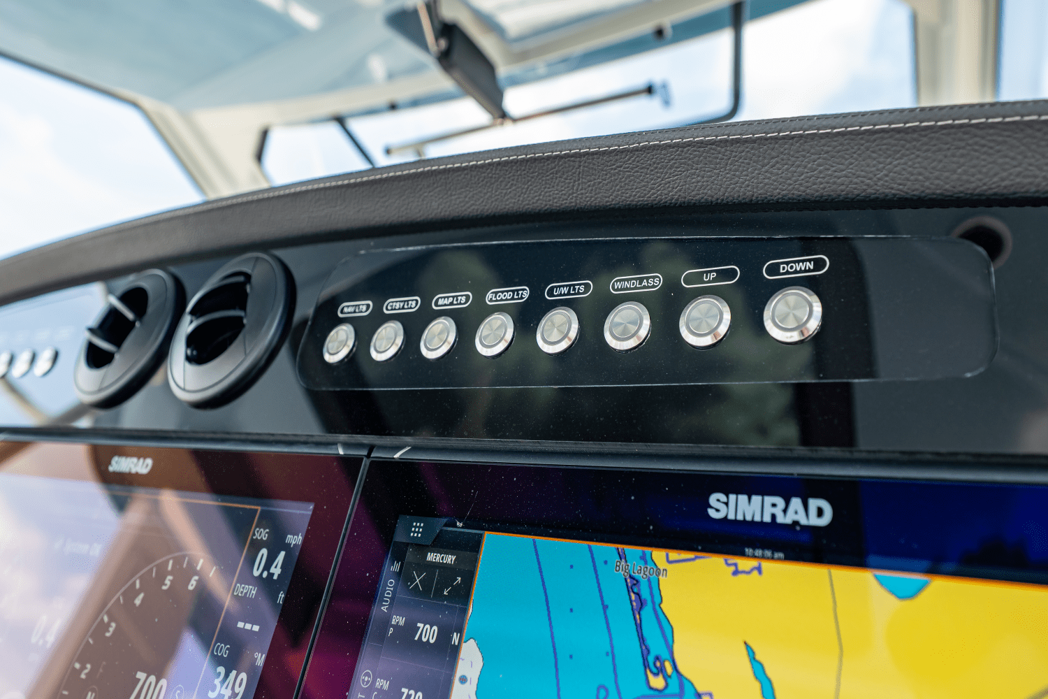 2025 Boston Whaler 420 Outrage Image Thumbnail #47